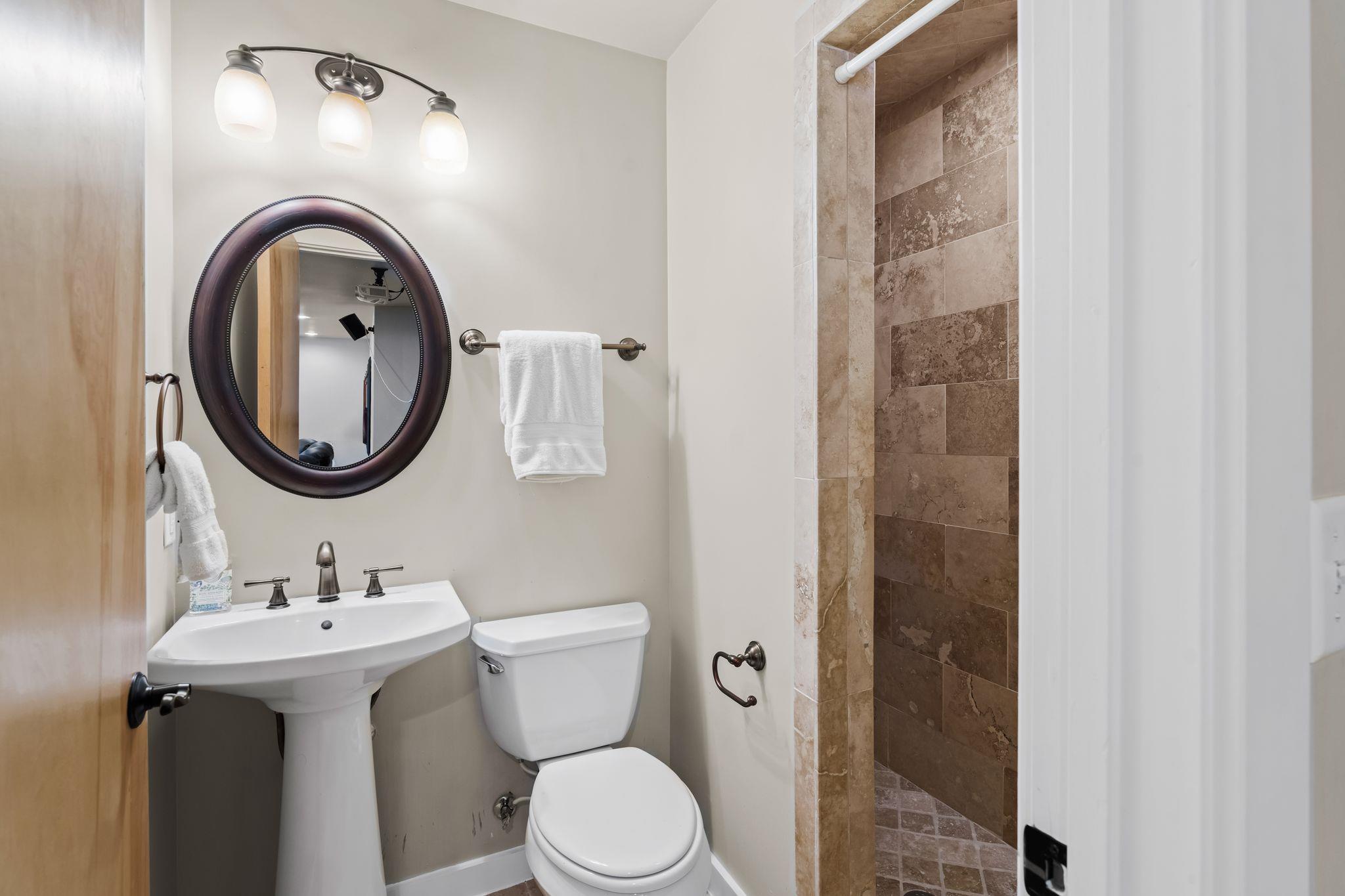 1609 W 8th St # A, Austin, TX 78703