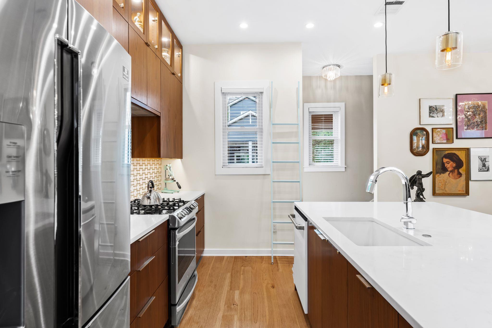 1609 W 8th St # A, Austin, TX 78703