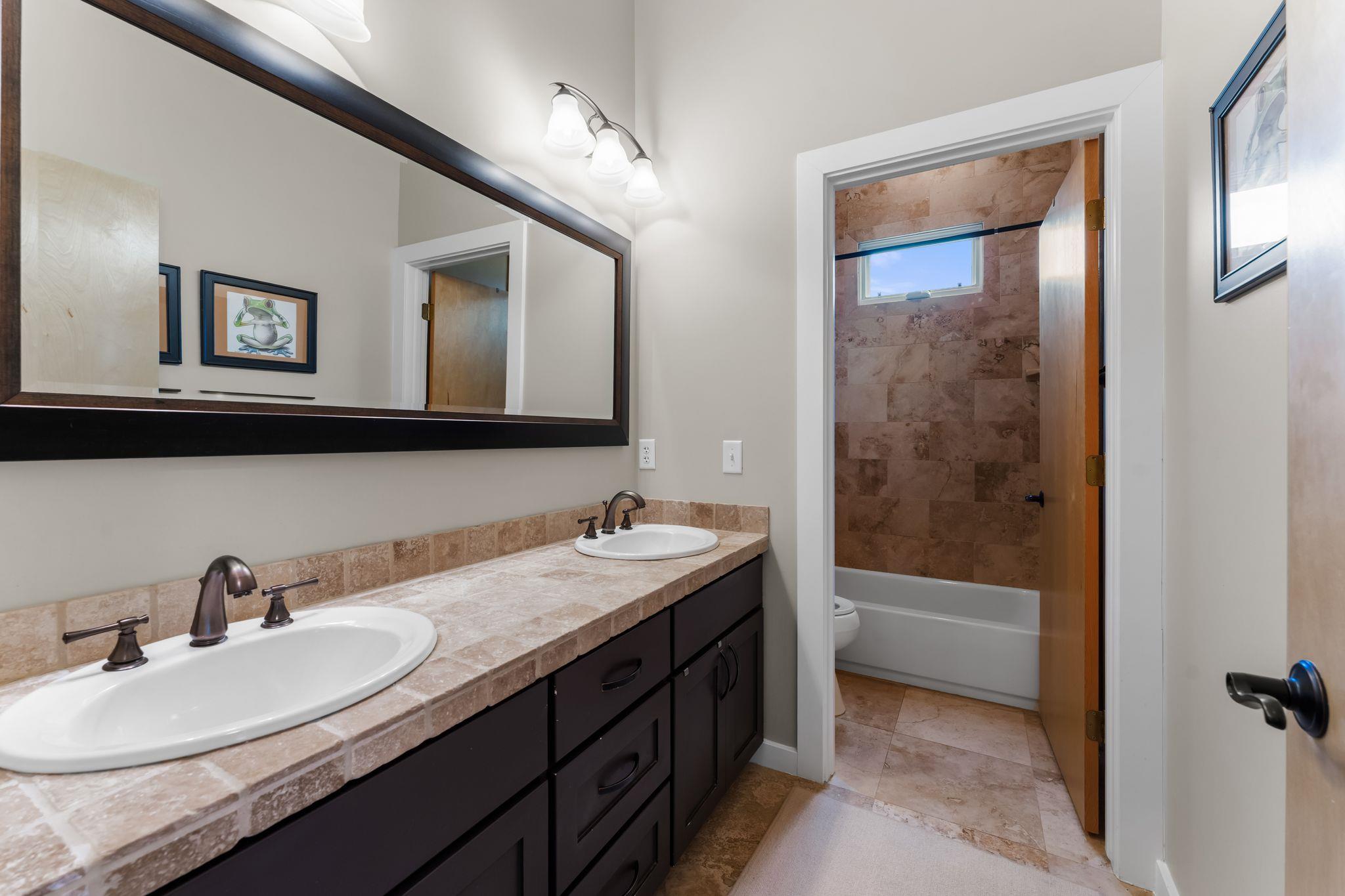 1609 W 8th St # A, Austin, TX 78703