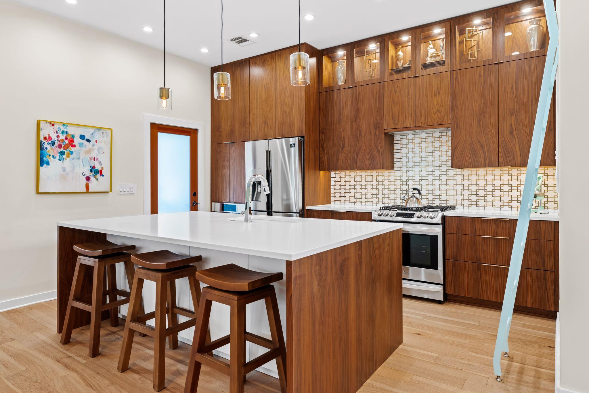 1609 W 8th St # A, Austin, TX 78703