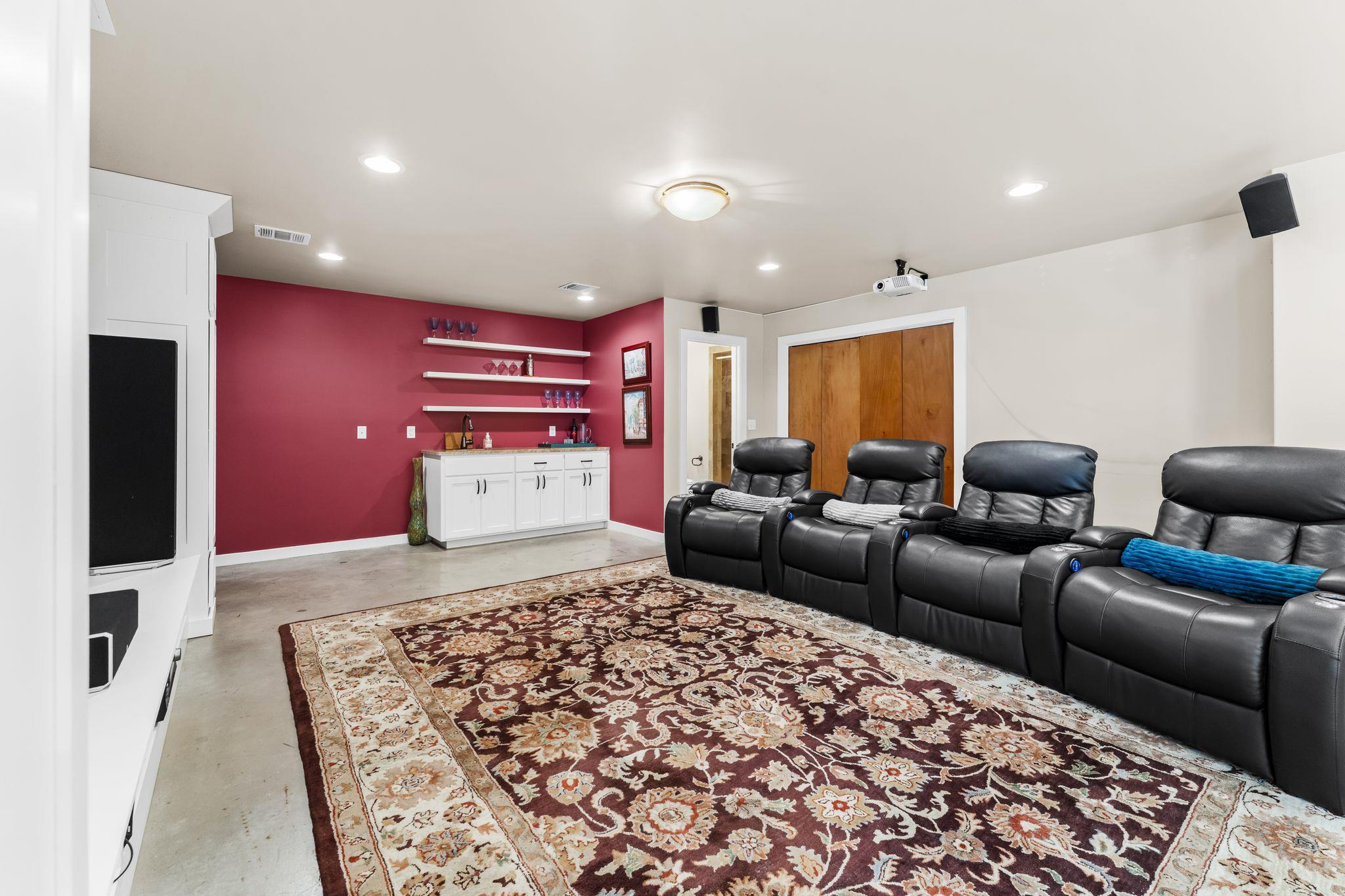 1609 W 8th St # A, Austin, TX 78703