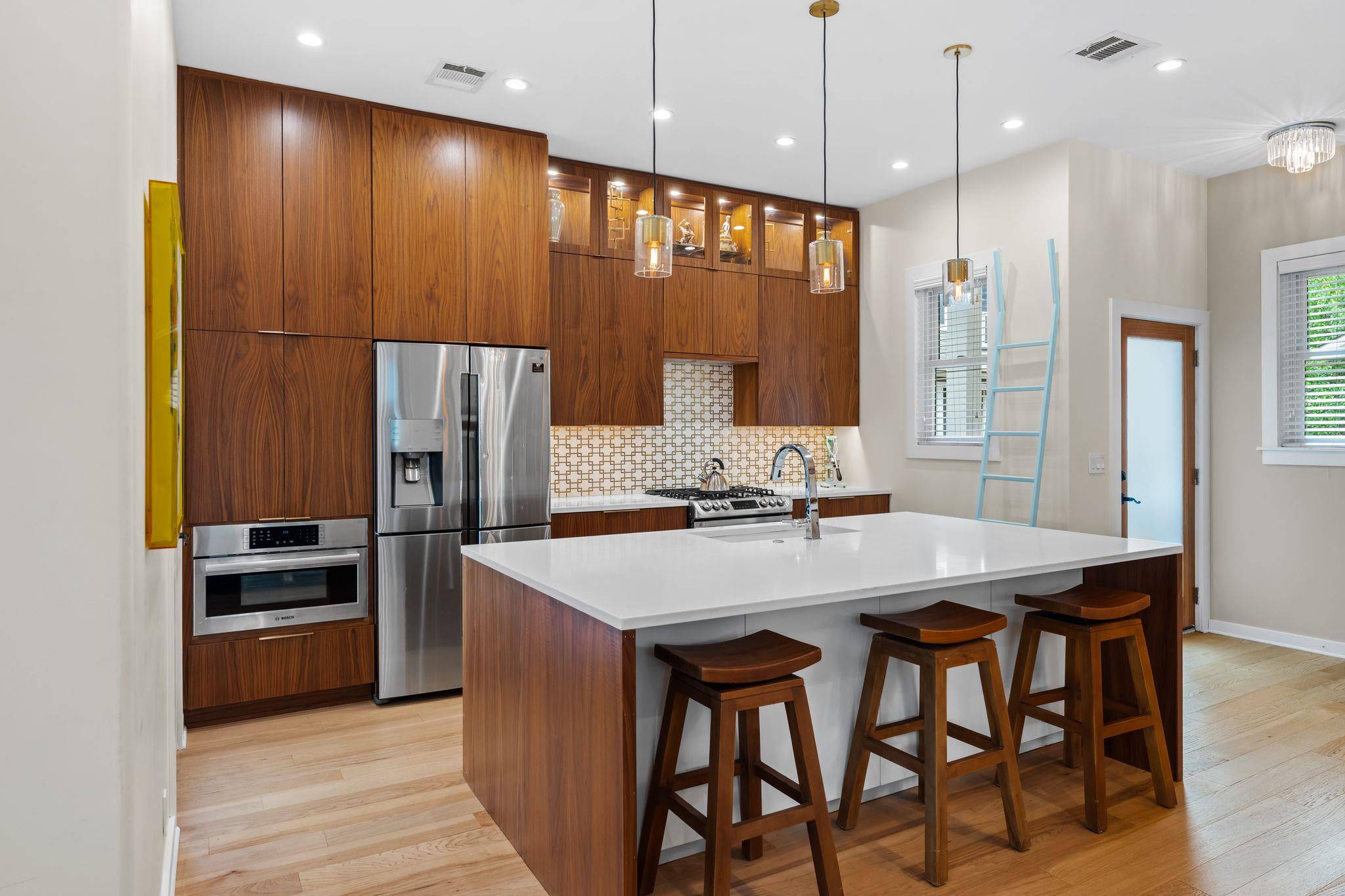 1609 W 8th St # A, Austin, TX 78703