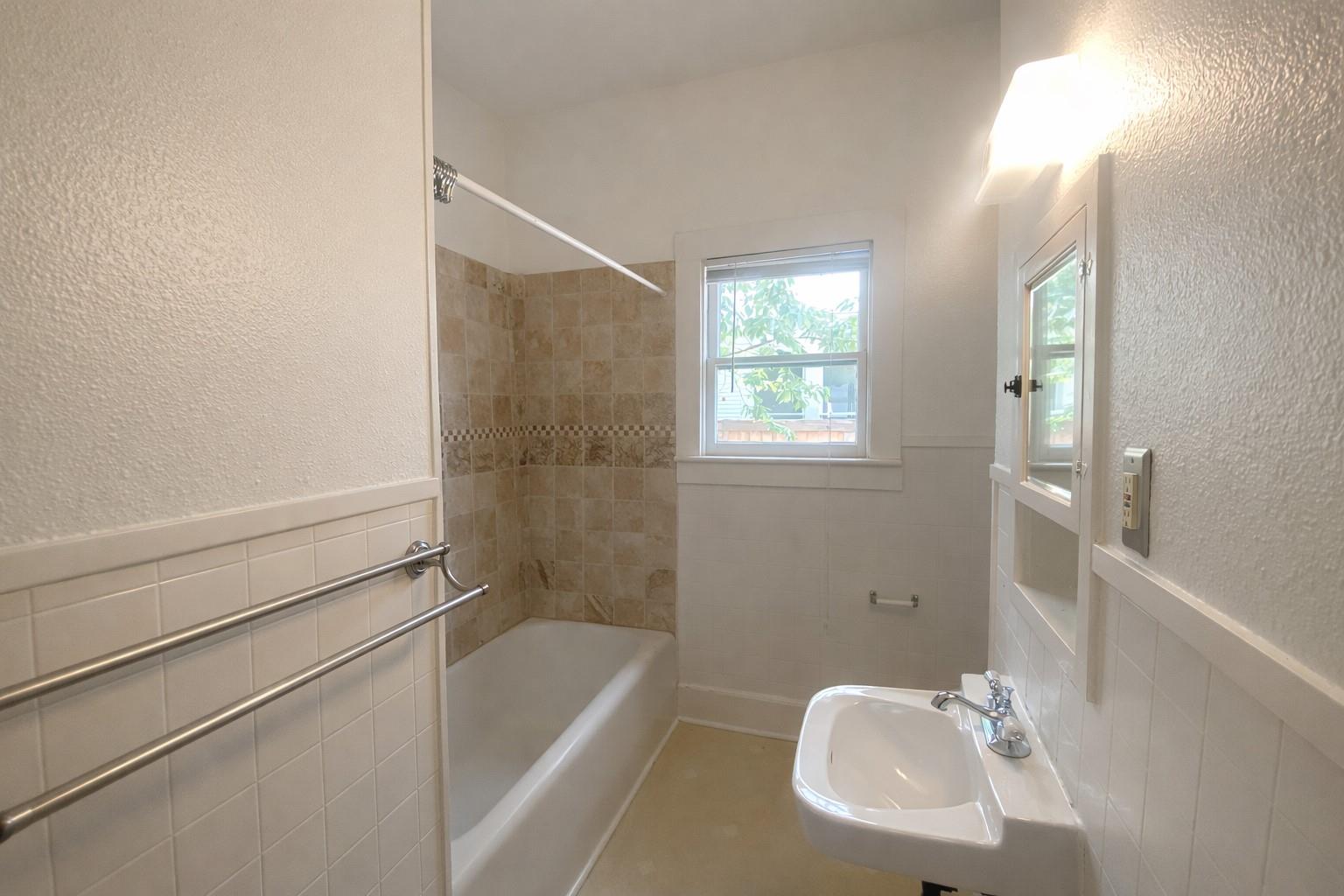 4213 Avenue C # A, Austin, TX 78751