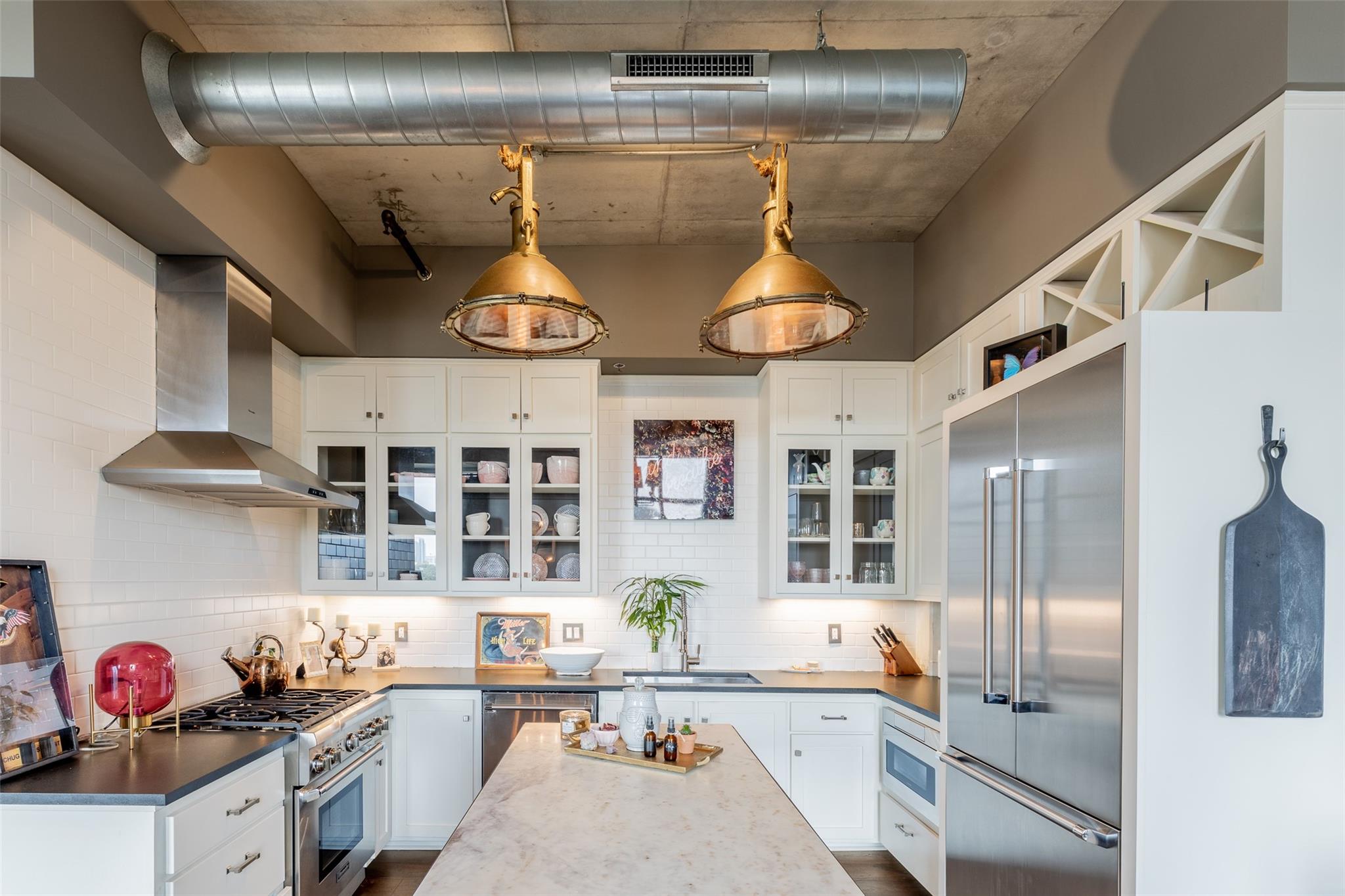 800 W 5th St # 606, Austin, TX 78703