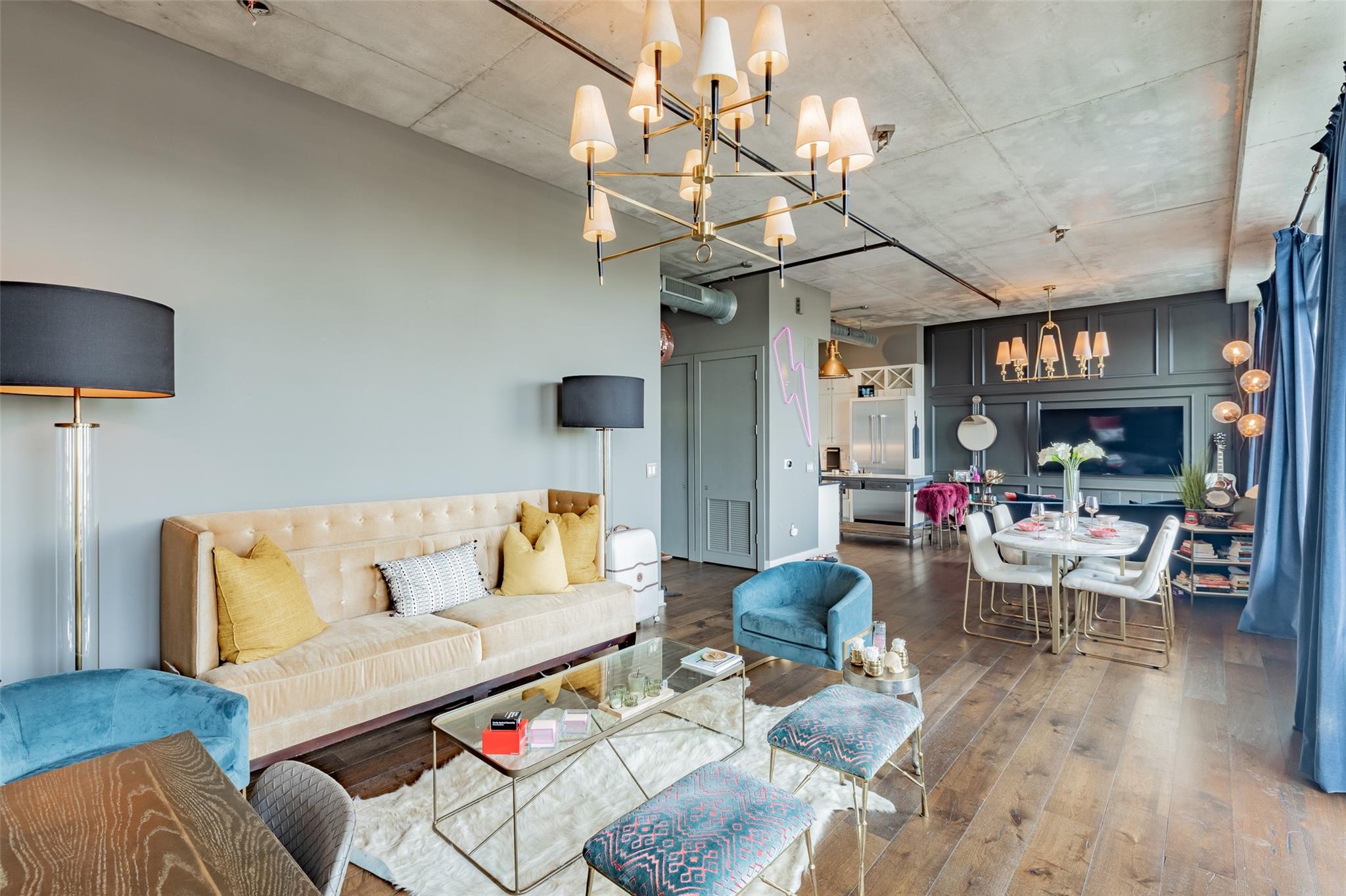 800 W 5th St # 606, Austin, TX 78703