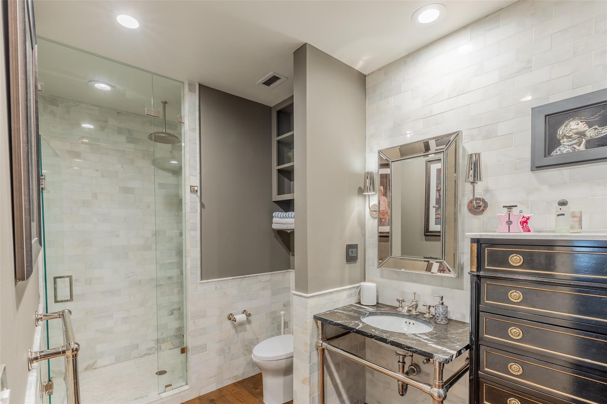 800 W 5th St # 606, Austin, TX 78703