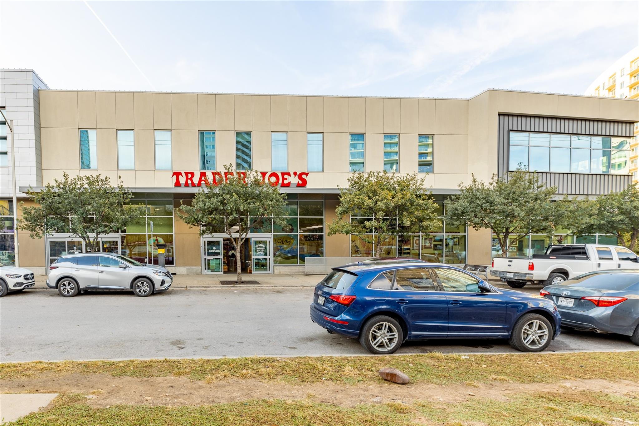 800 W 5th St # 606, Austin, TX 78703