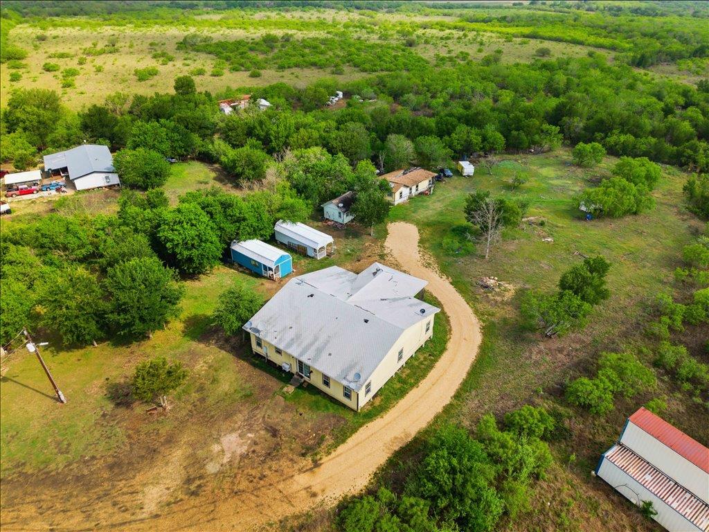 780 Spoke Hollow Rd, Lockhart, TX 78644
