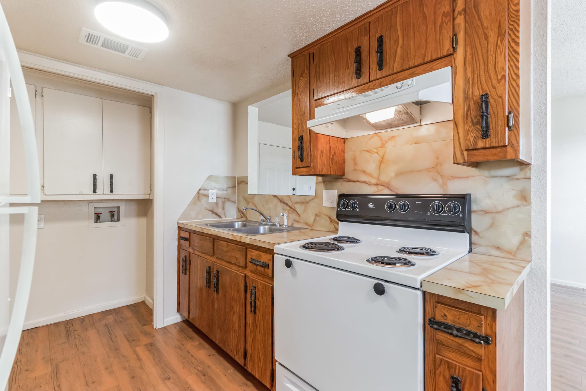 1509 Park Ln, Georgetown, TX 78628