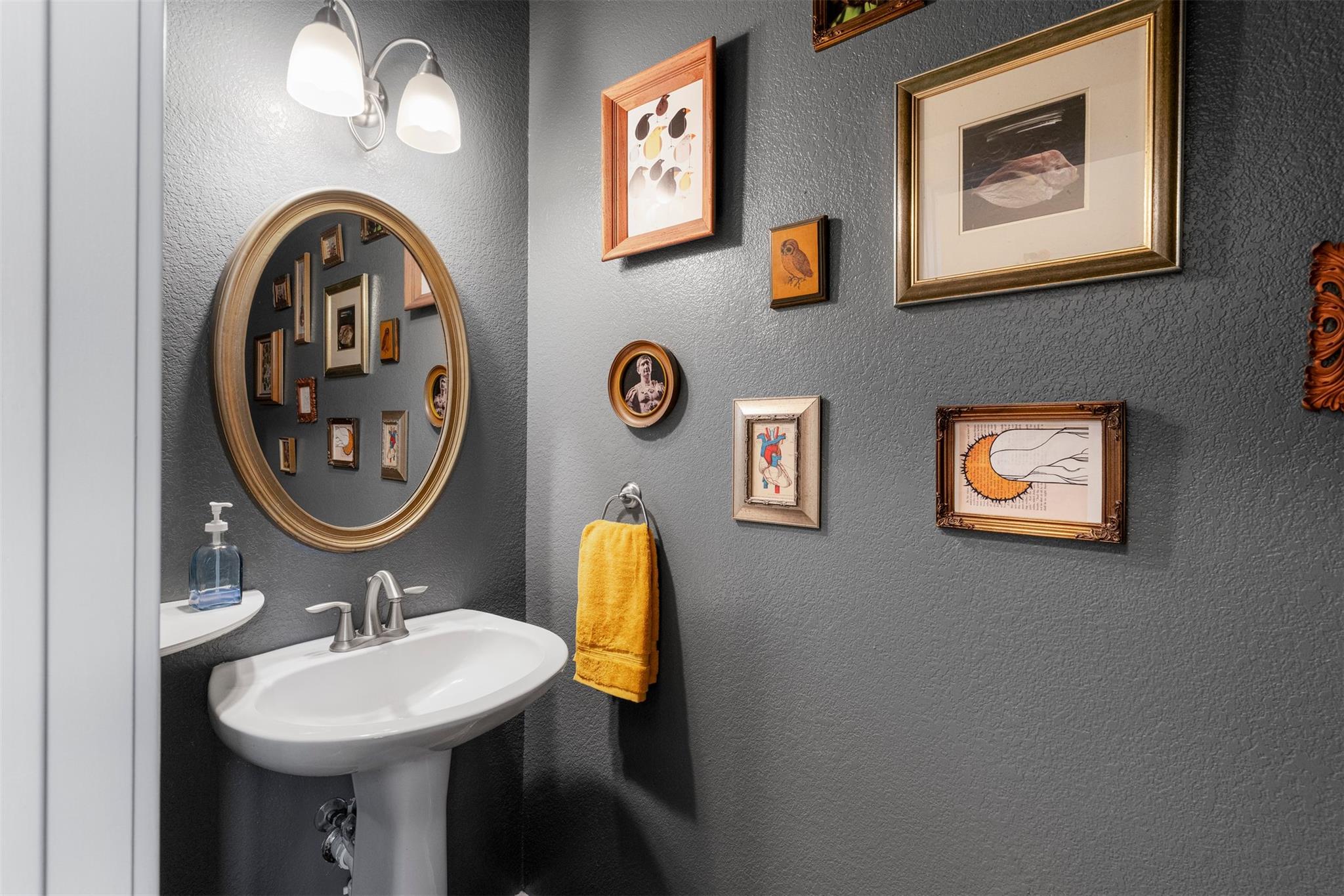 2057 Zach Scott St, Austin, TX 78723