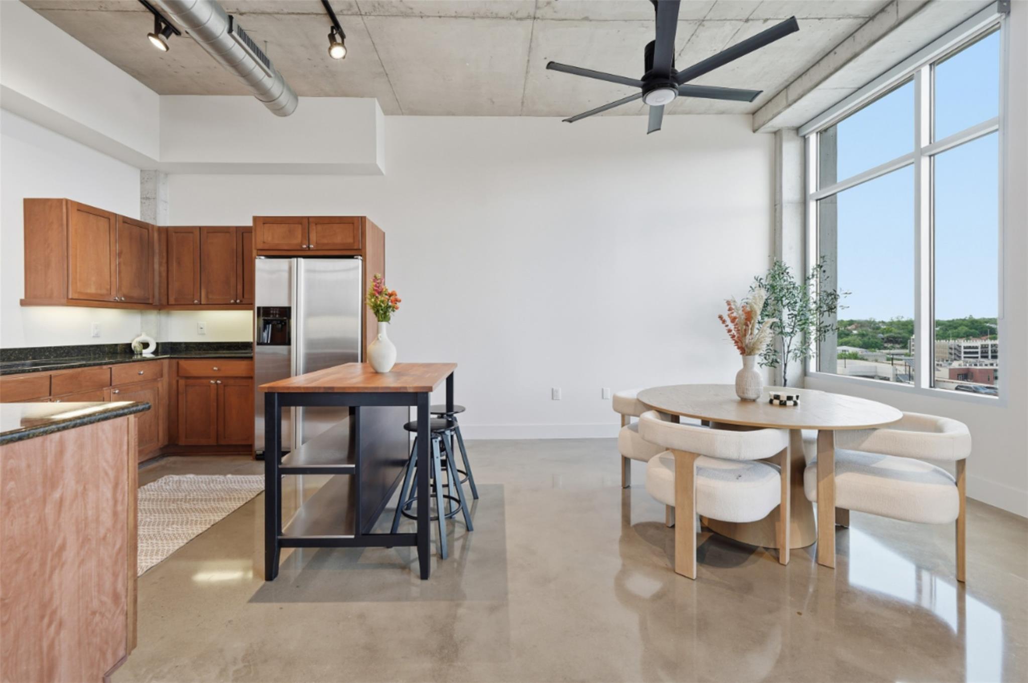 800 W 5th St # 906, Austin, TX 78703