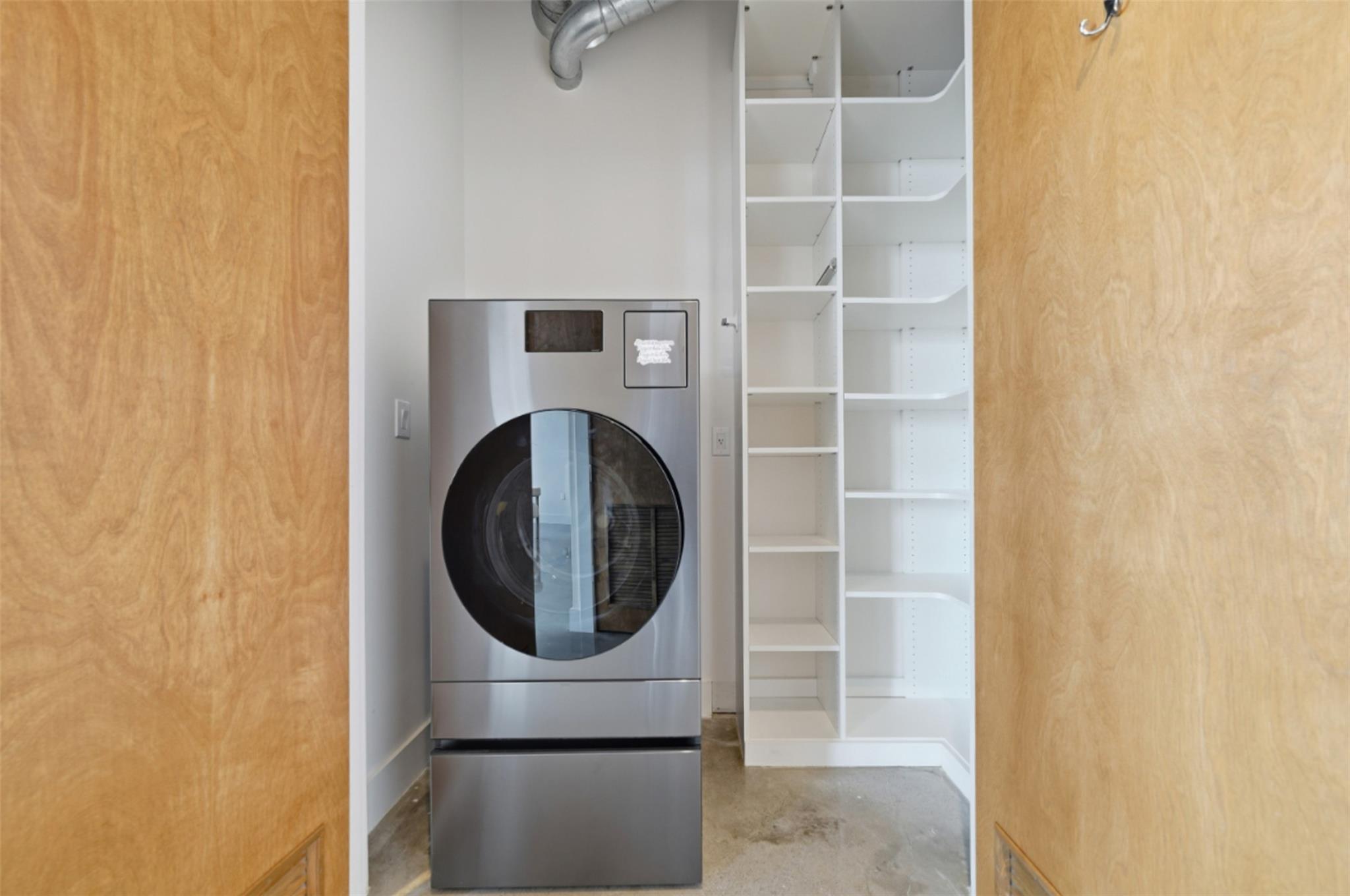 800 W 5th St # 906, Austin, TX 78703