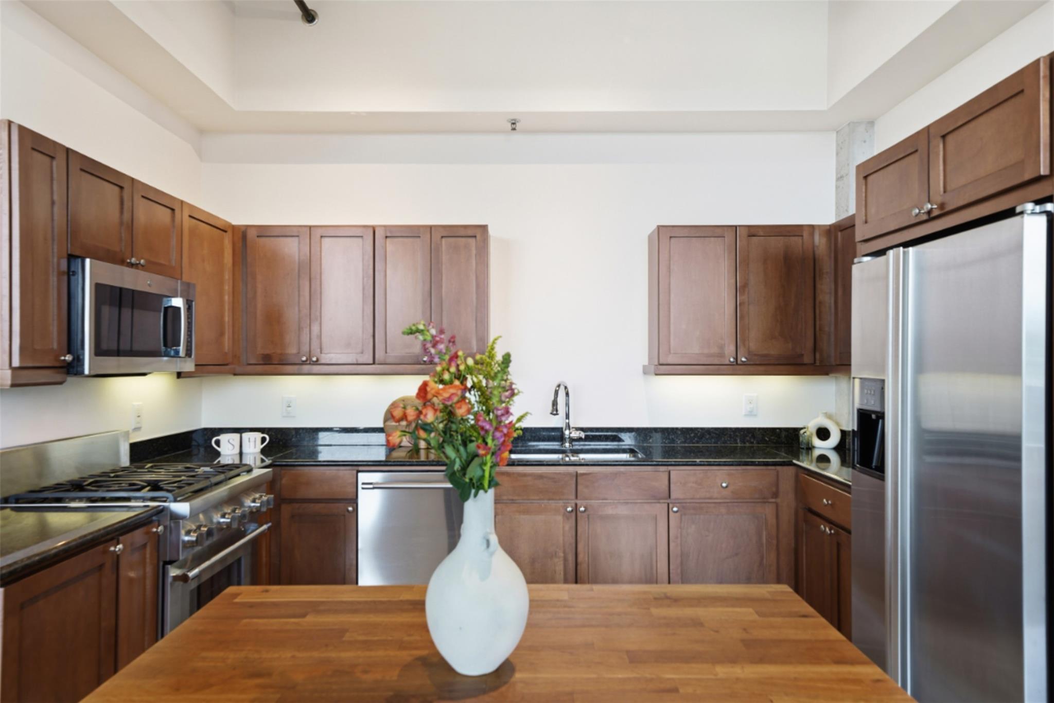 800 W 5th St # 906, Austin, TX 78703