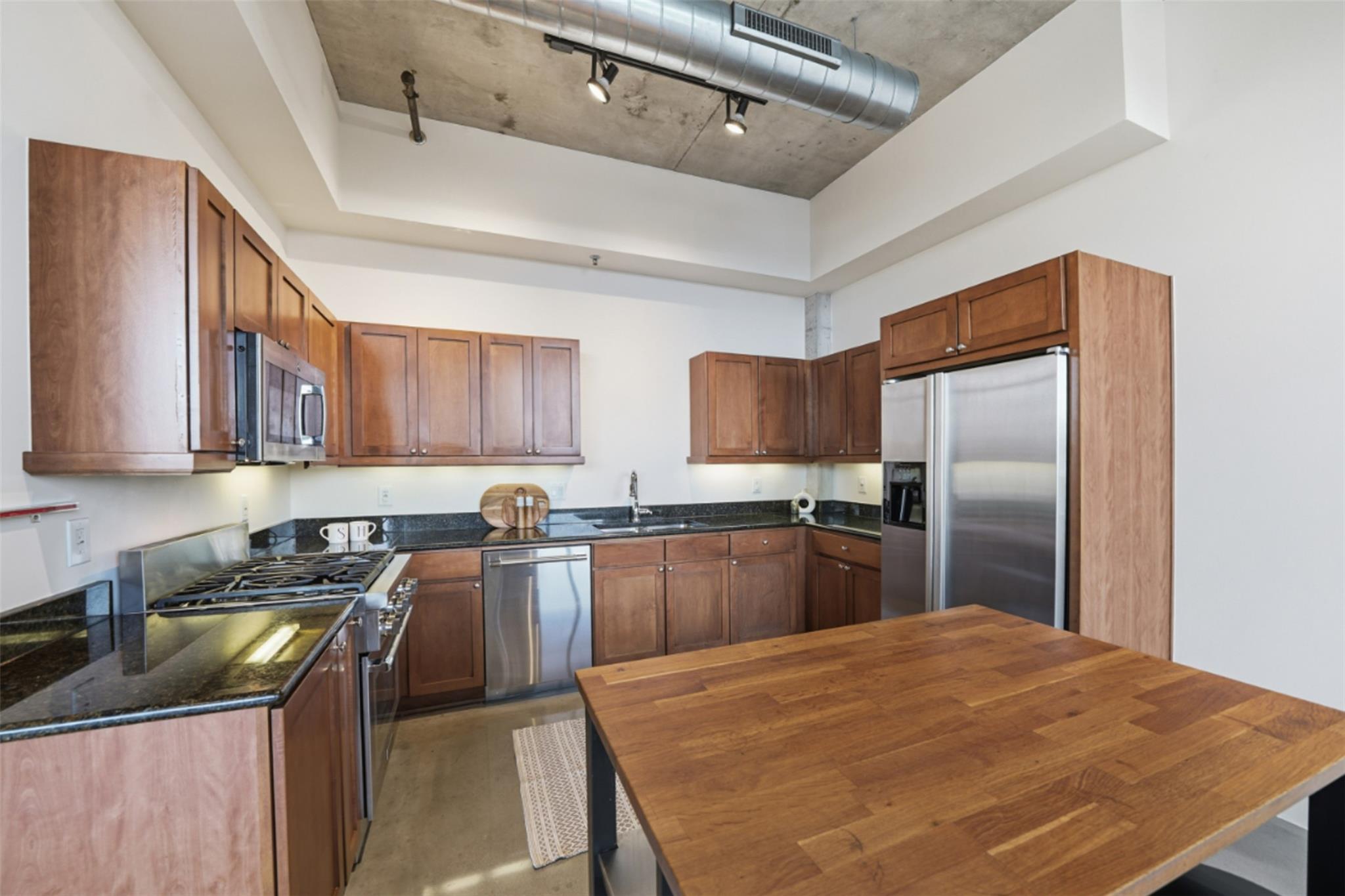 800 W 5th St # 906, Austin, TX 78703