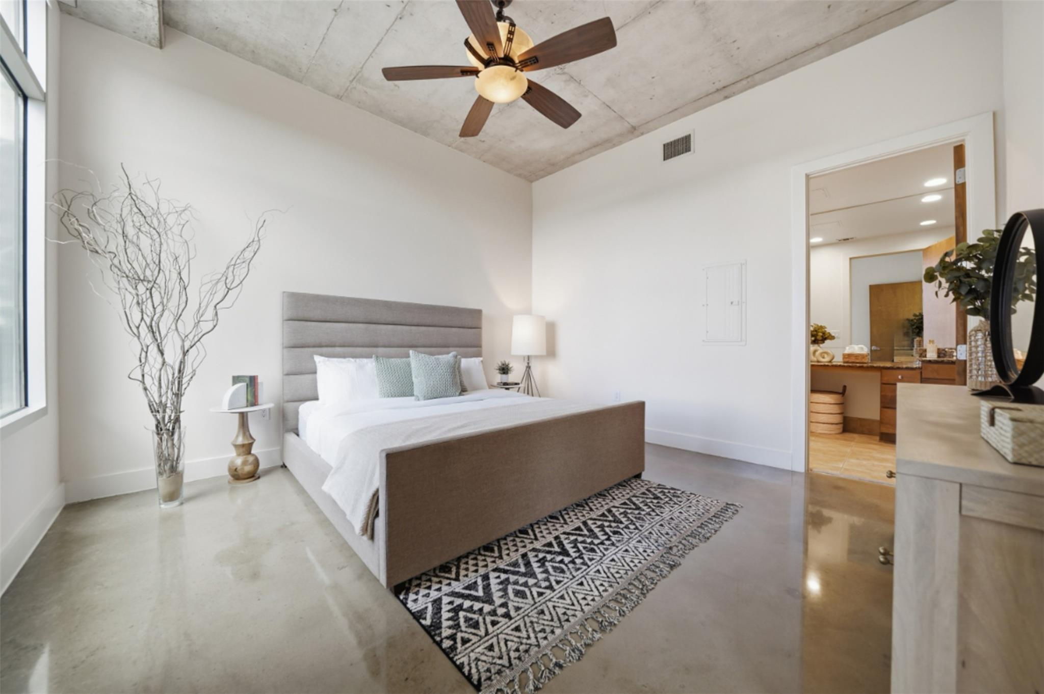 800 W 5th St # 906, Austin, TX 78703