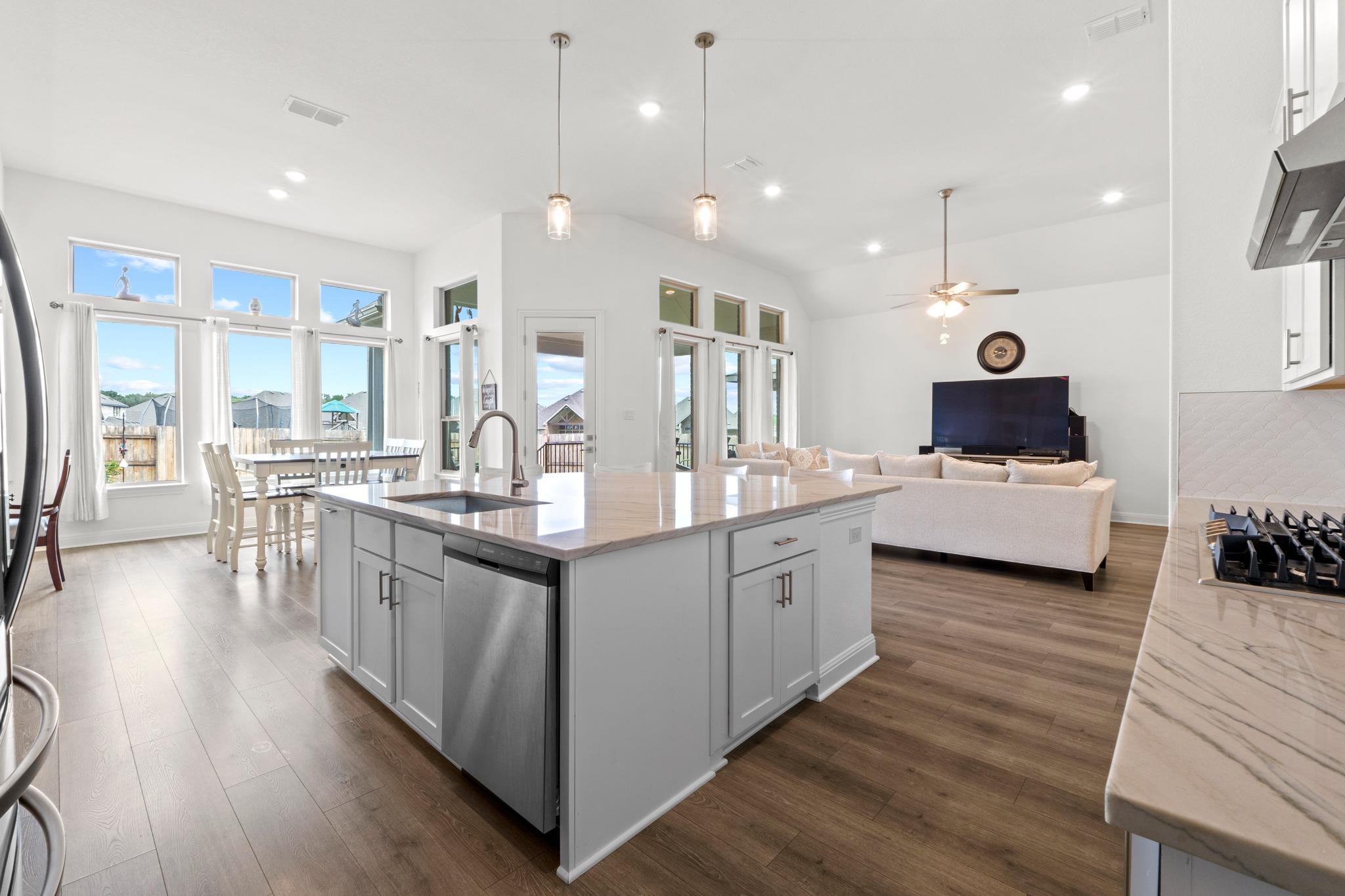 271 Tubman Dr, Kyle, TX 78640