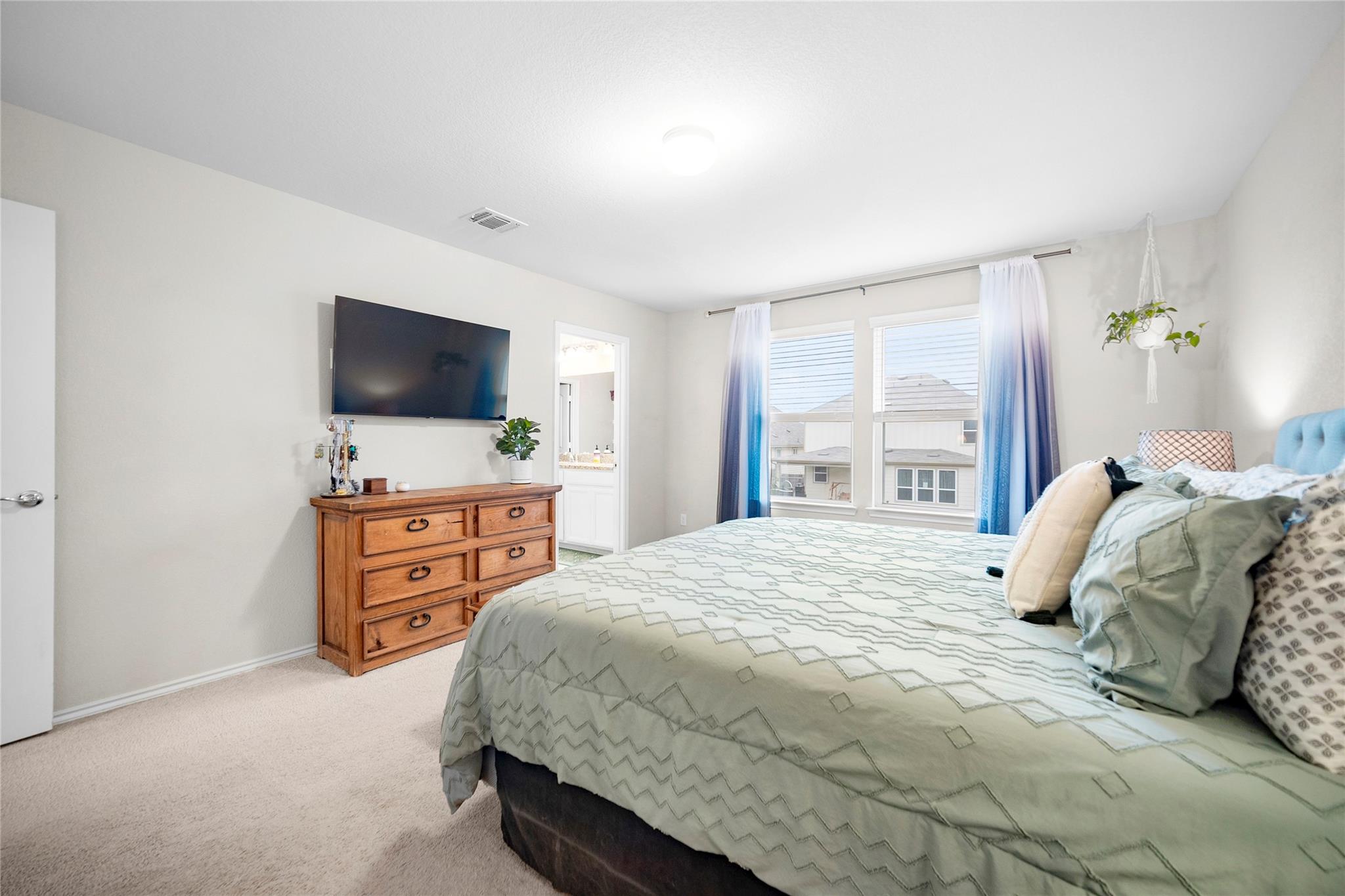 263 Beechnut Dr, Buda, TX 78610