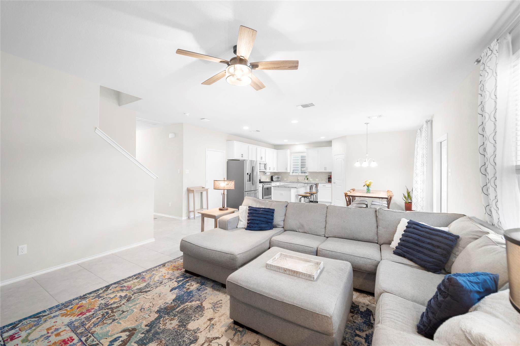 263 Beechnut Dr, Buda, TX 78610