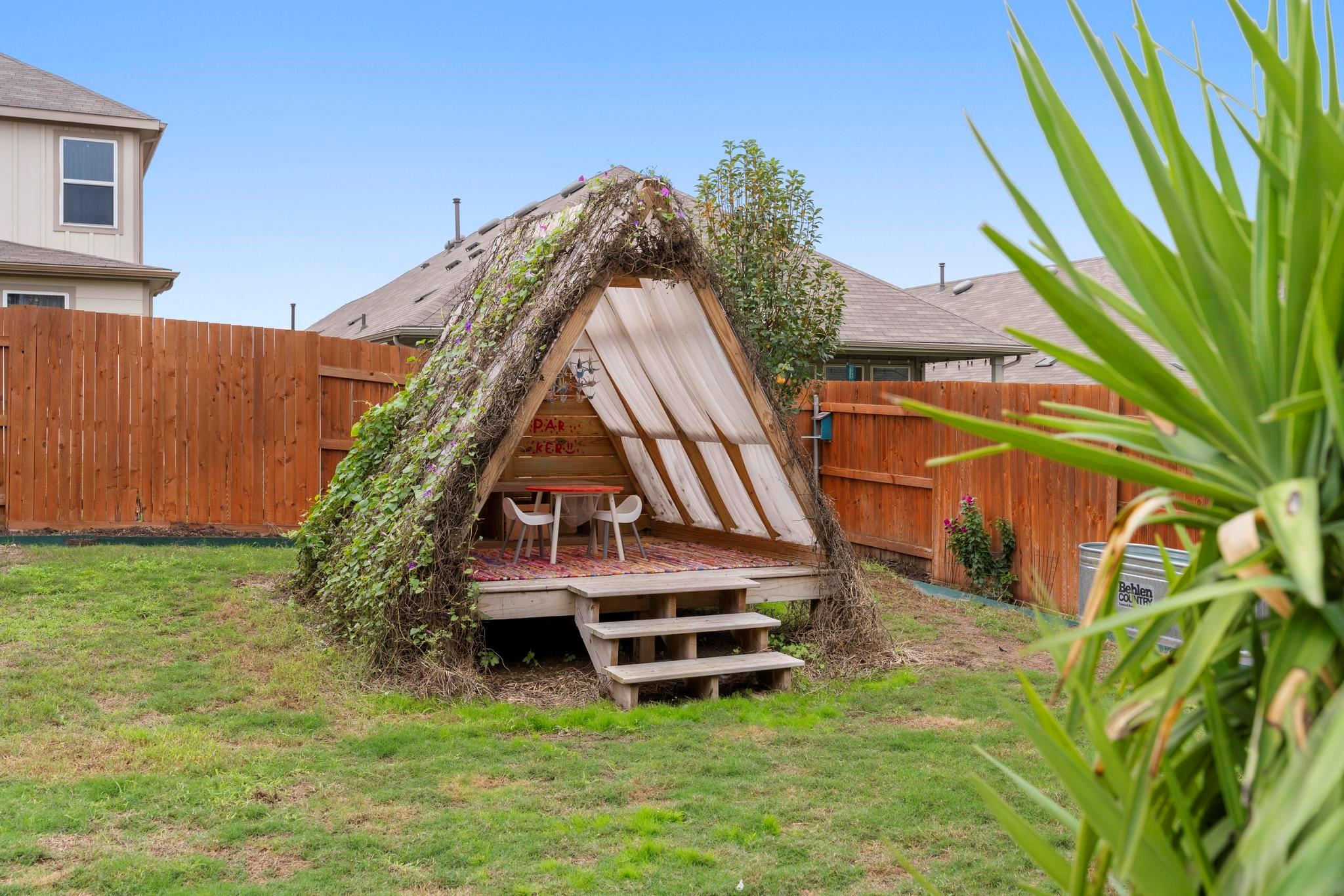 263 Beechnut Dr, Buda, TX 78610