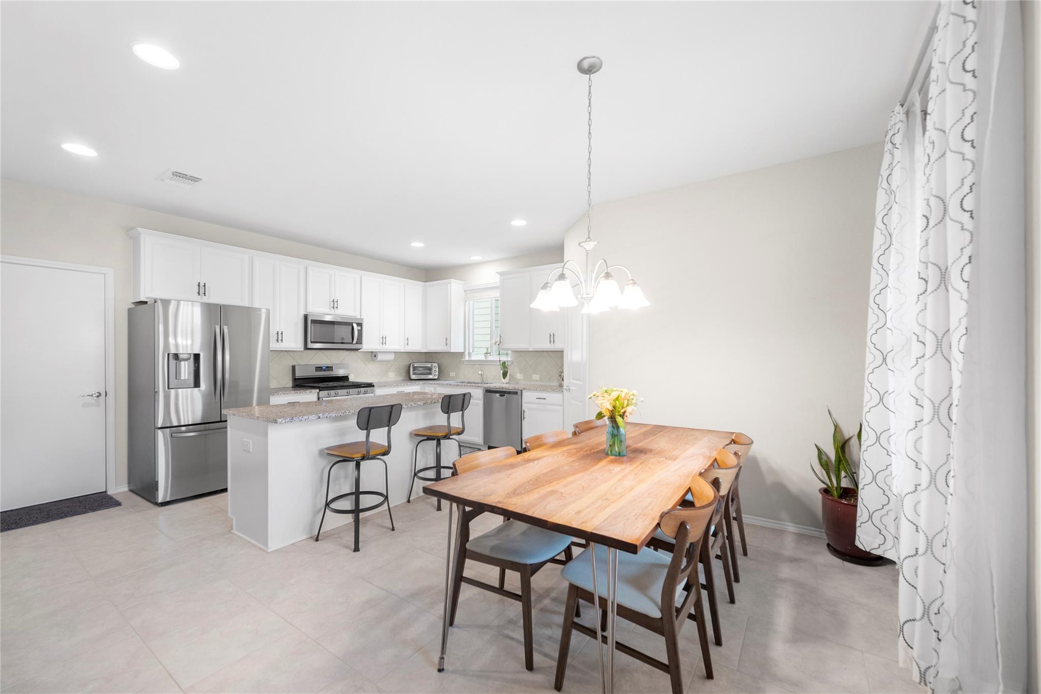 263 Beechnut Dr, Buda, TX 78610