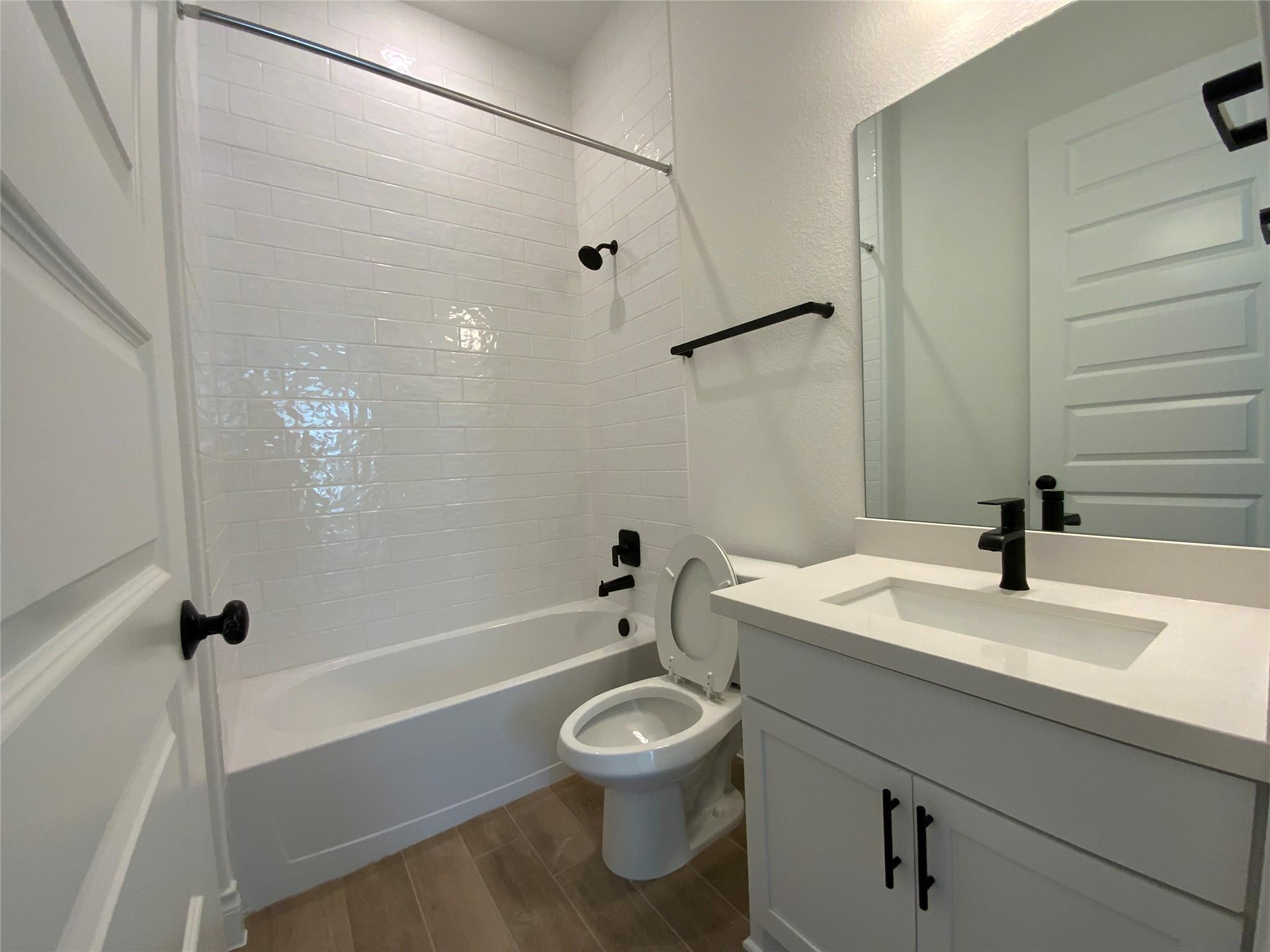 358 Darley Oak Dr, Dripping Springs, TX 78620