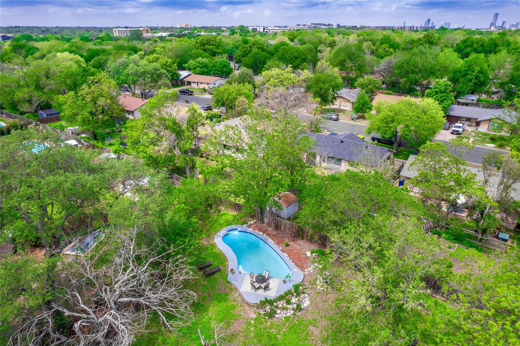 602 Old Stone Rd, Austin, TX 78745