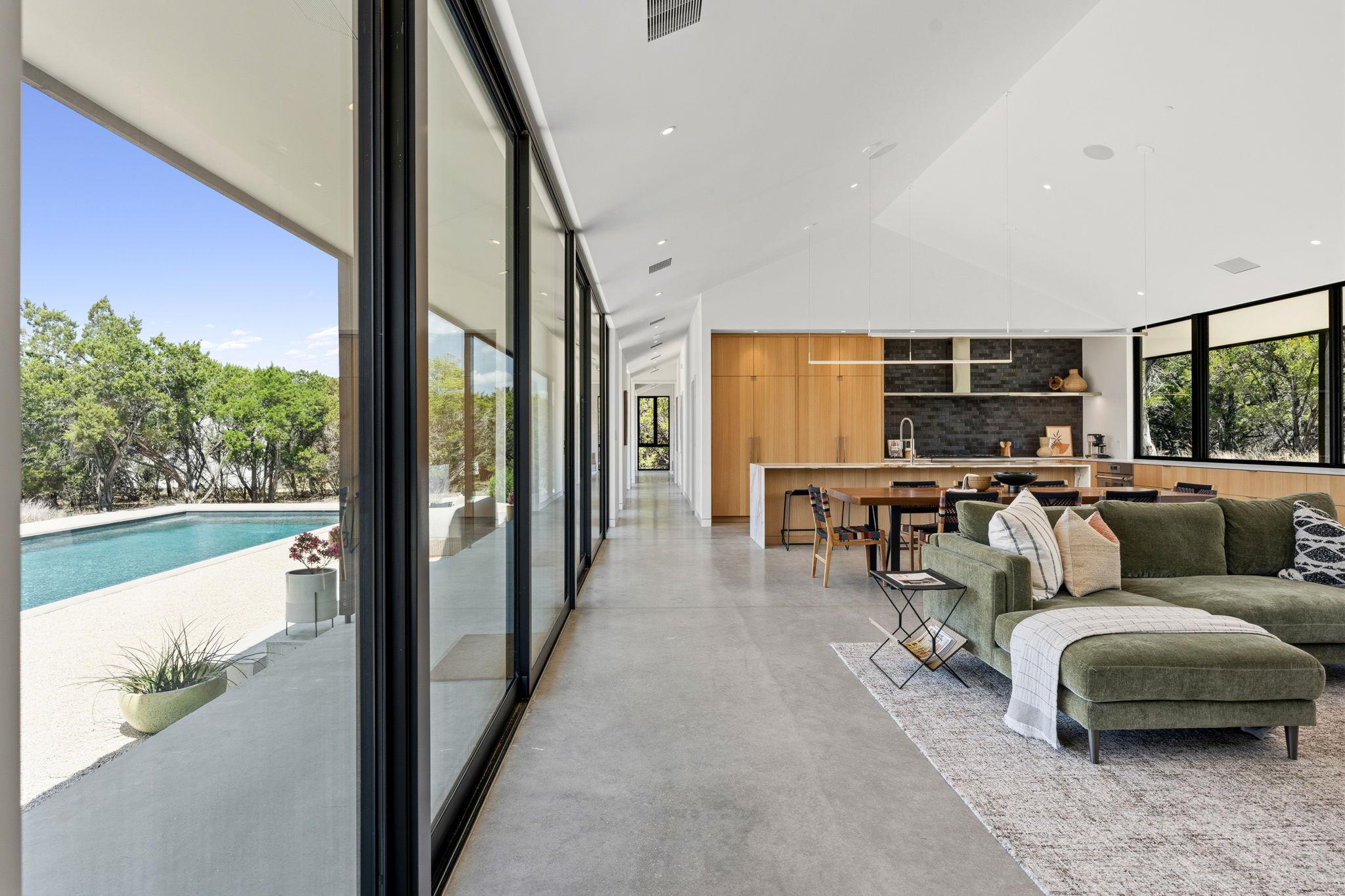 10982 Long Branch Dr, Austin, TX 78736