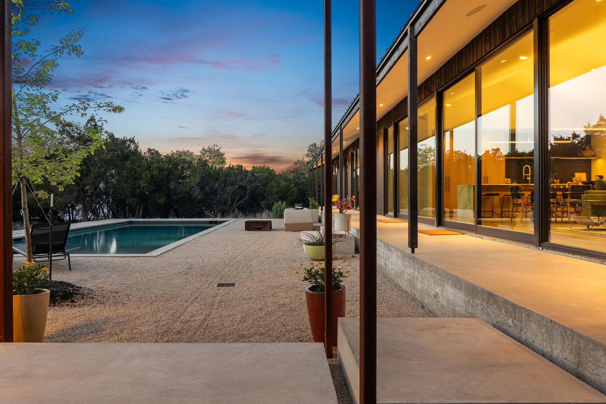 10982 Long Branch Dr, Austin, TX 78736