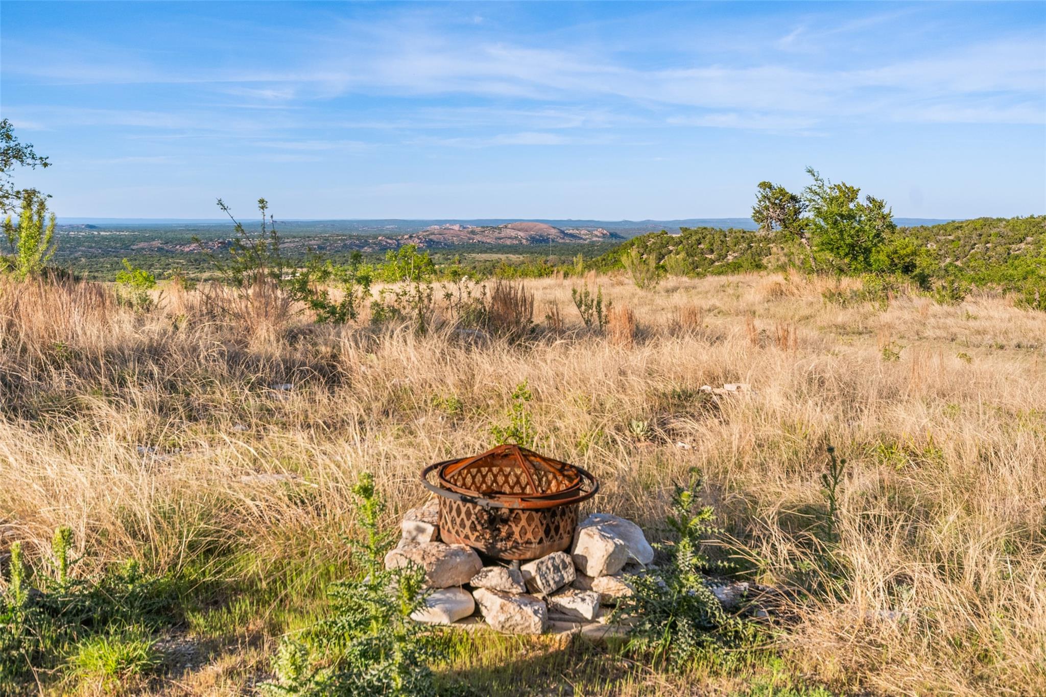 743 Welgehausen Rd, Fredericksburg, TX 78624