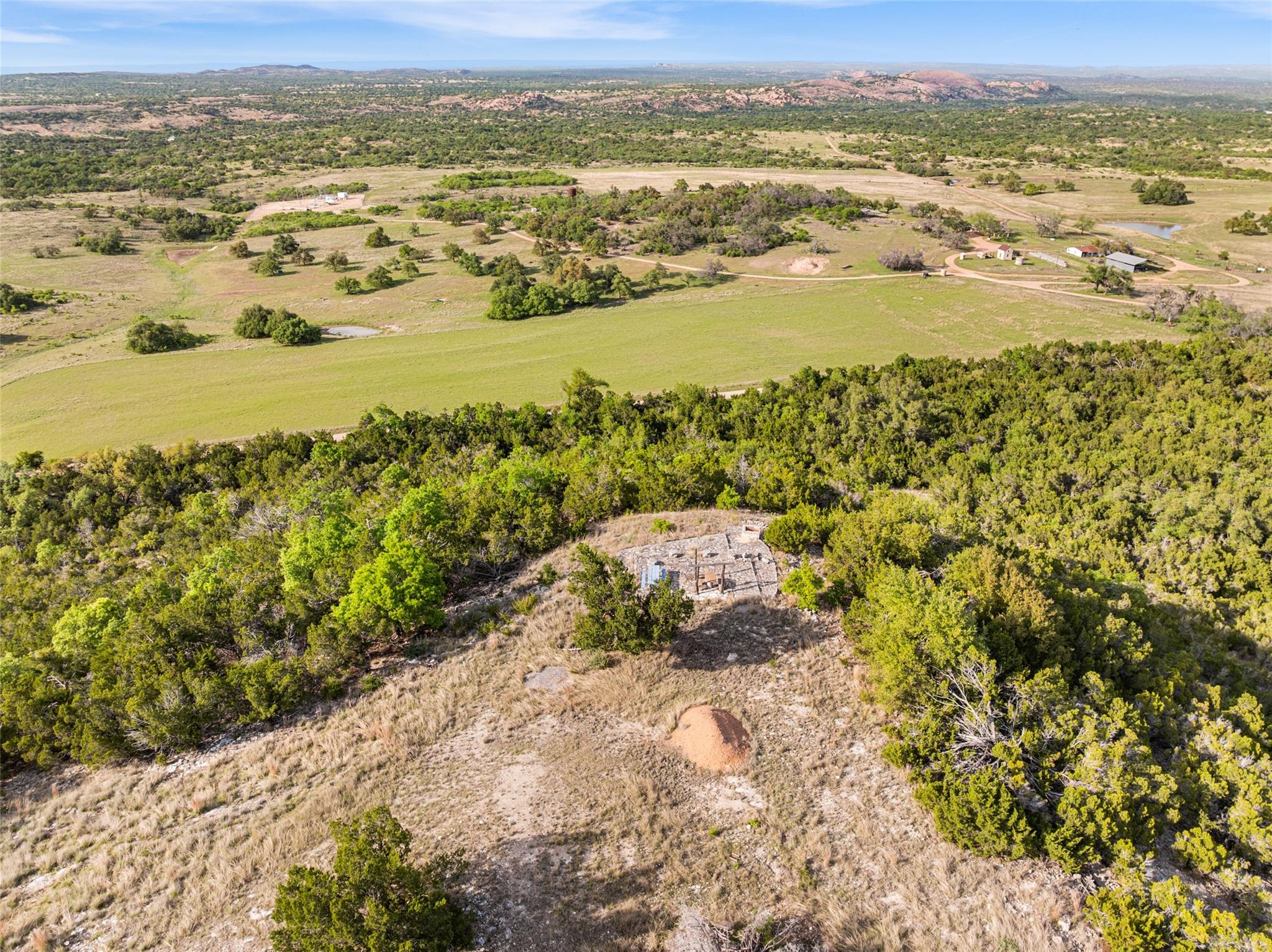 743 Welgehausen Rd, Fredericksburg, TX 78624