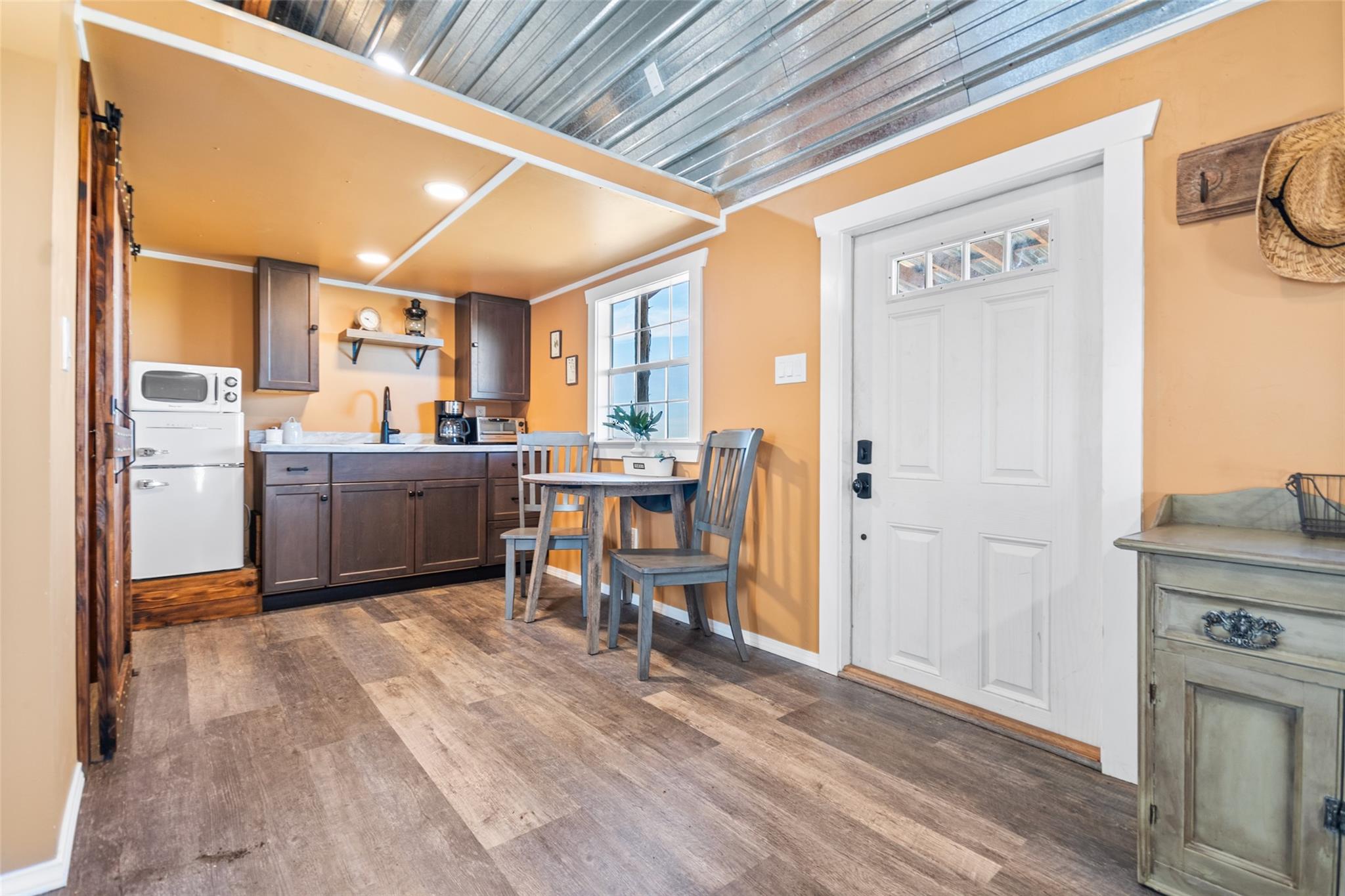 743 Welgehausen Rd, Fredericksburg, TX 78624