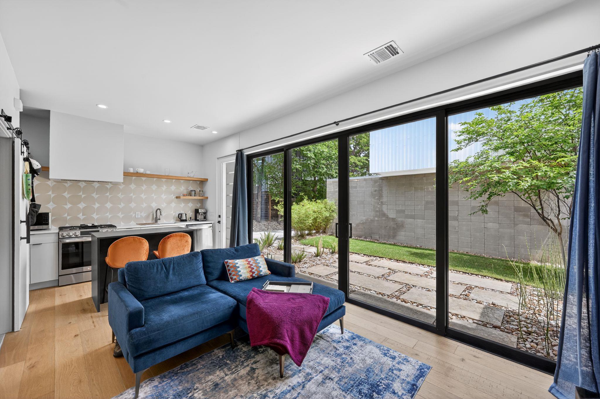 1206 Luna St # 2, Austin, TX 78721