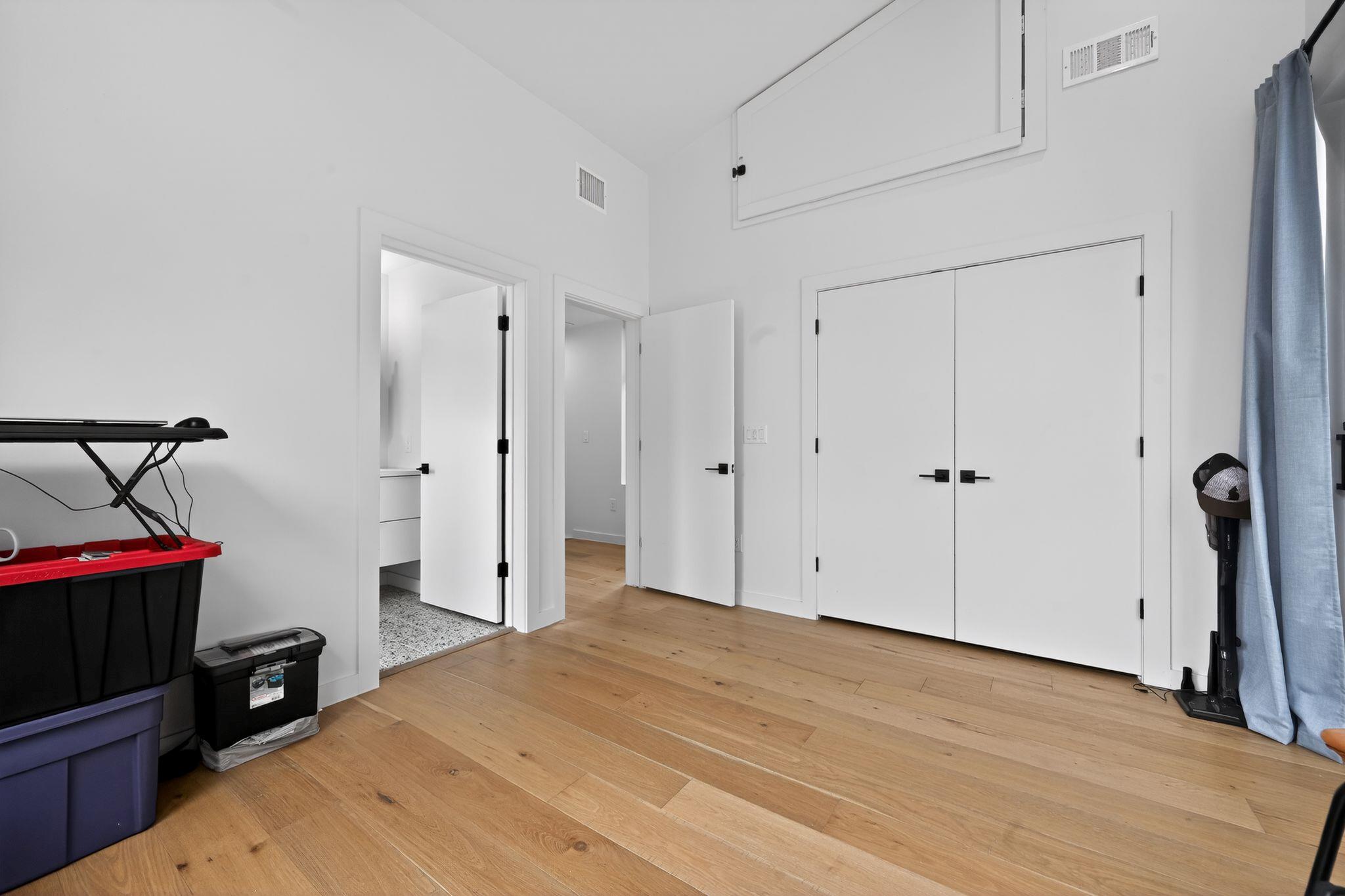 1206 Luna St # 2, Austin, TX 78721