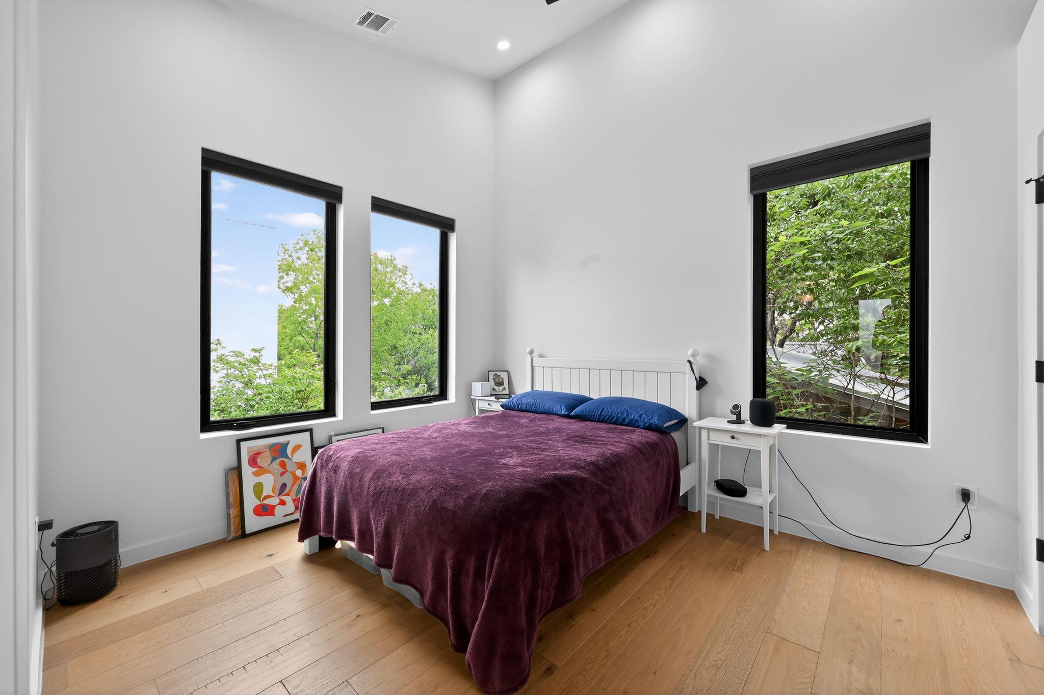 1206 Luna St # 2, Austin, TX 78721