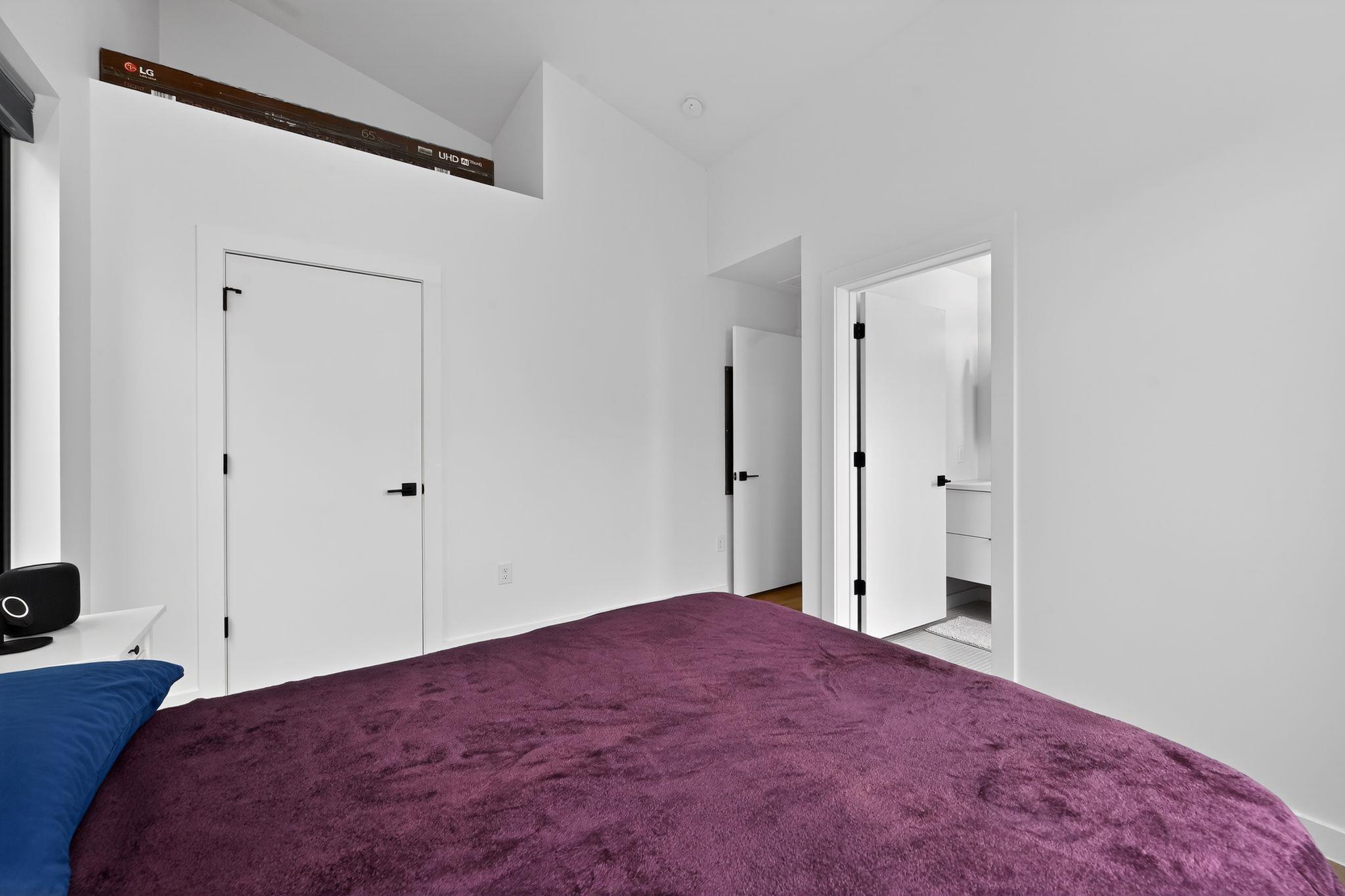 1206 Luna St # 2, Austin, TX 78721