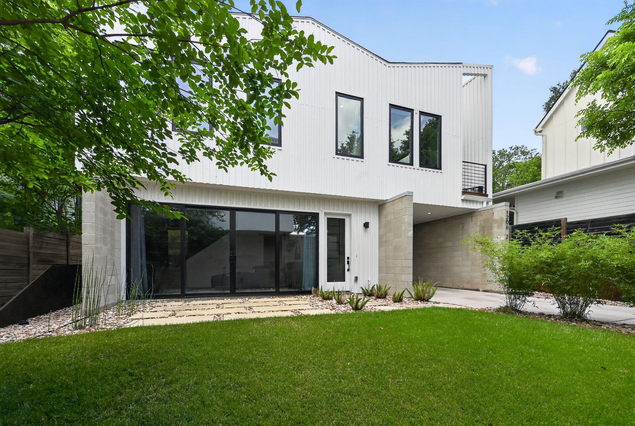 1206 Luna St # 2, Austin, TX 78721