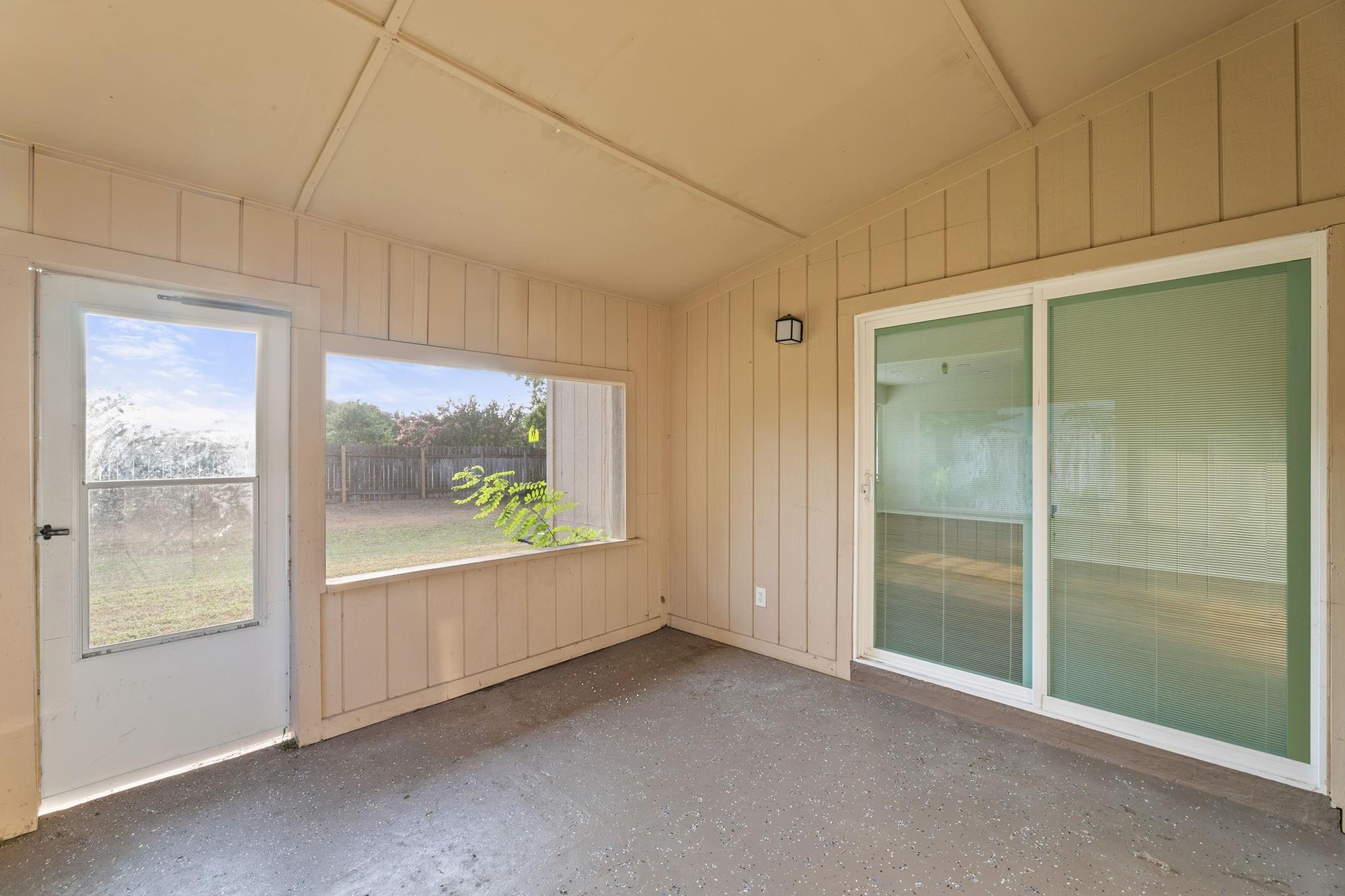 500 Splitrock St, Round Rock, TX 78681