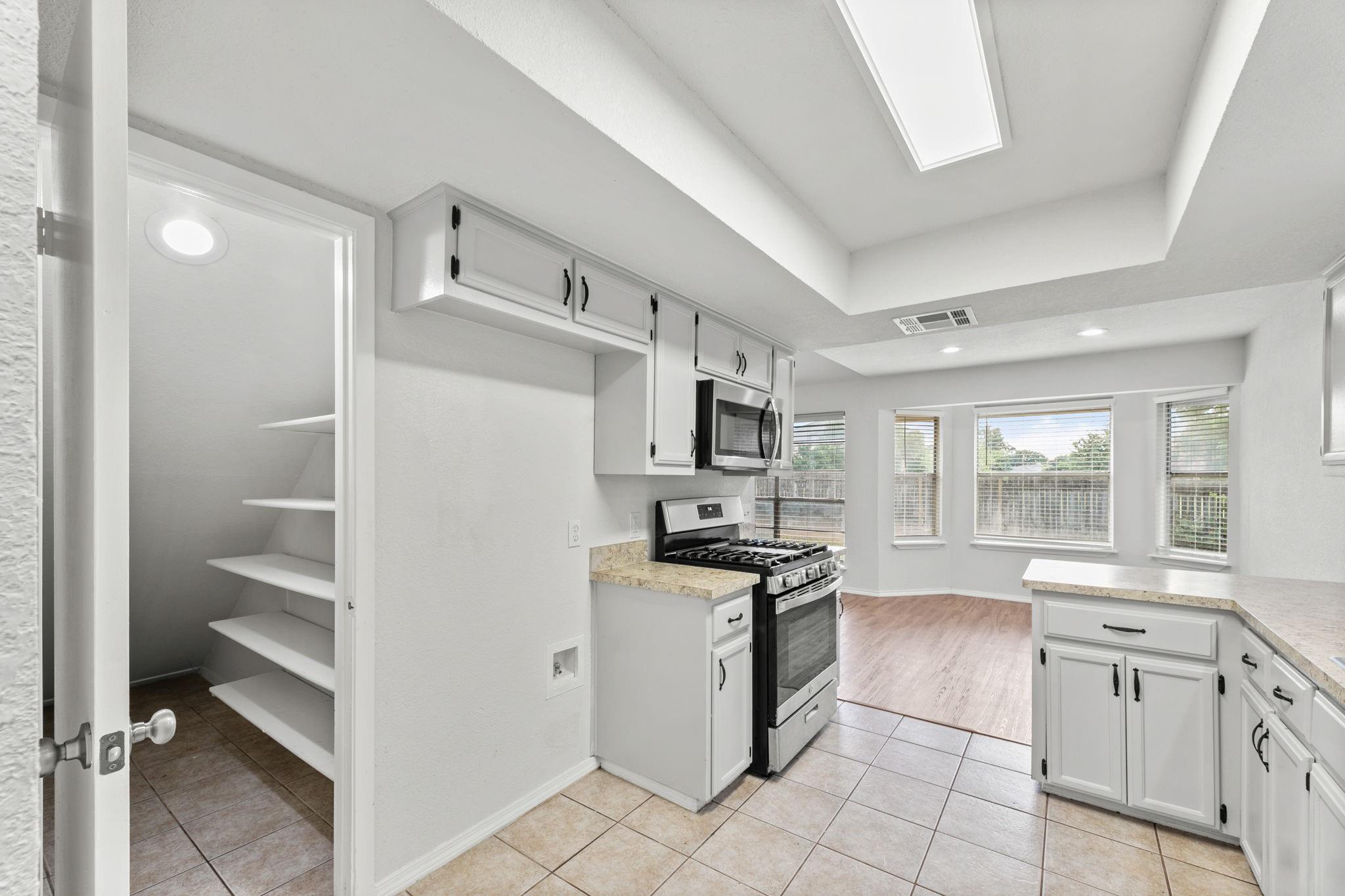 500 Splitrock St, Round Rock, TX 78681