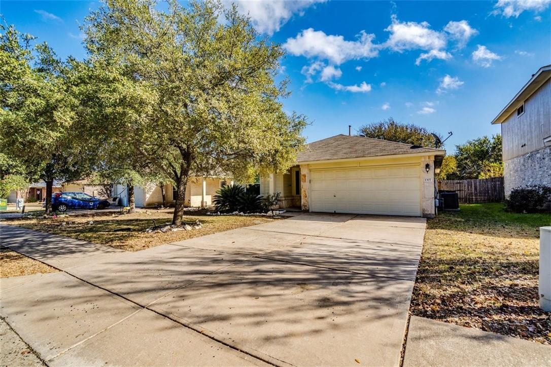 1307 Dillon Lake Bnd, Leander, TX 78641