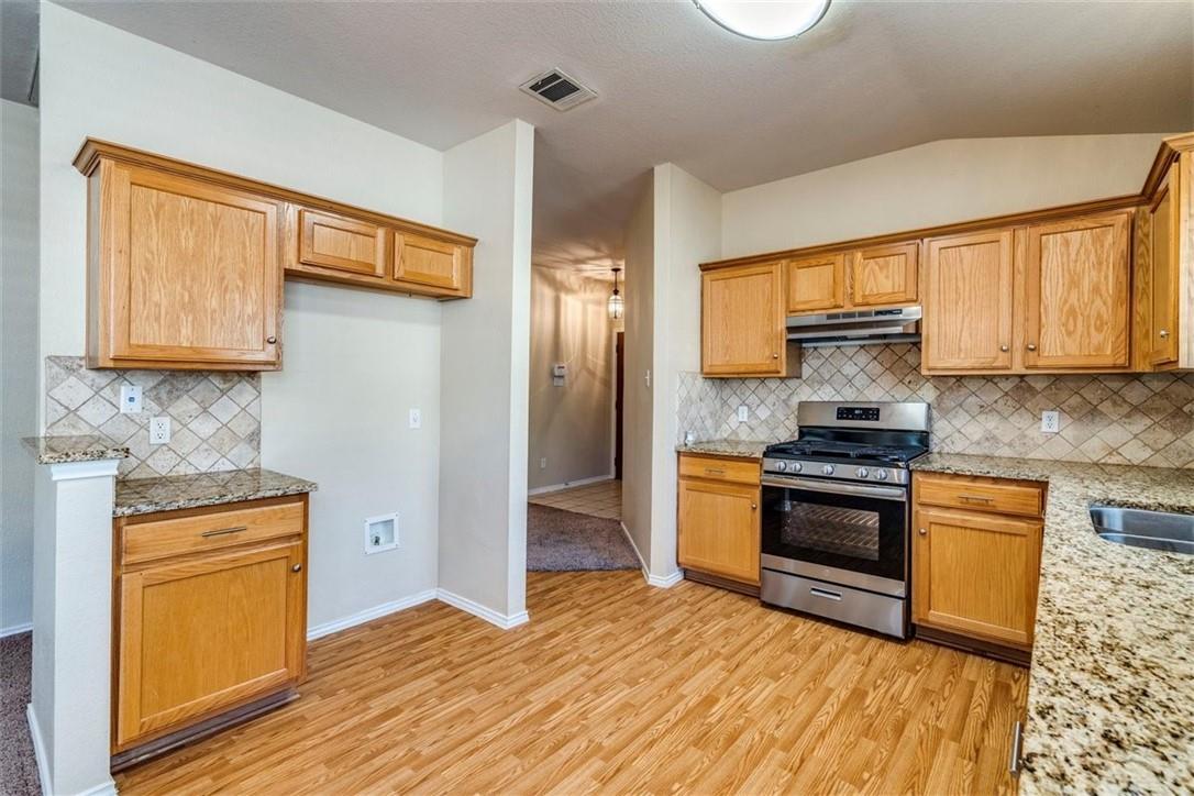 1307 Dillon Lake Bnd, Leander, TX 78641