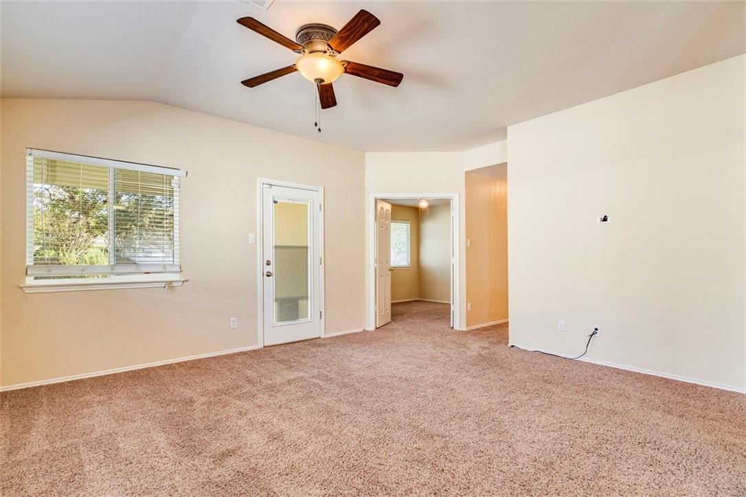 1307 Dillon Lake Bnd, Leander, TX 78641