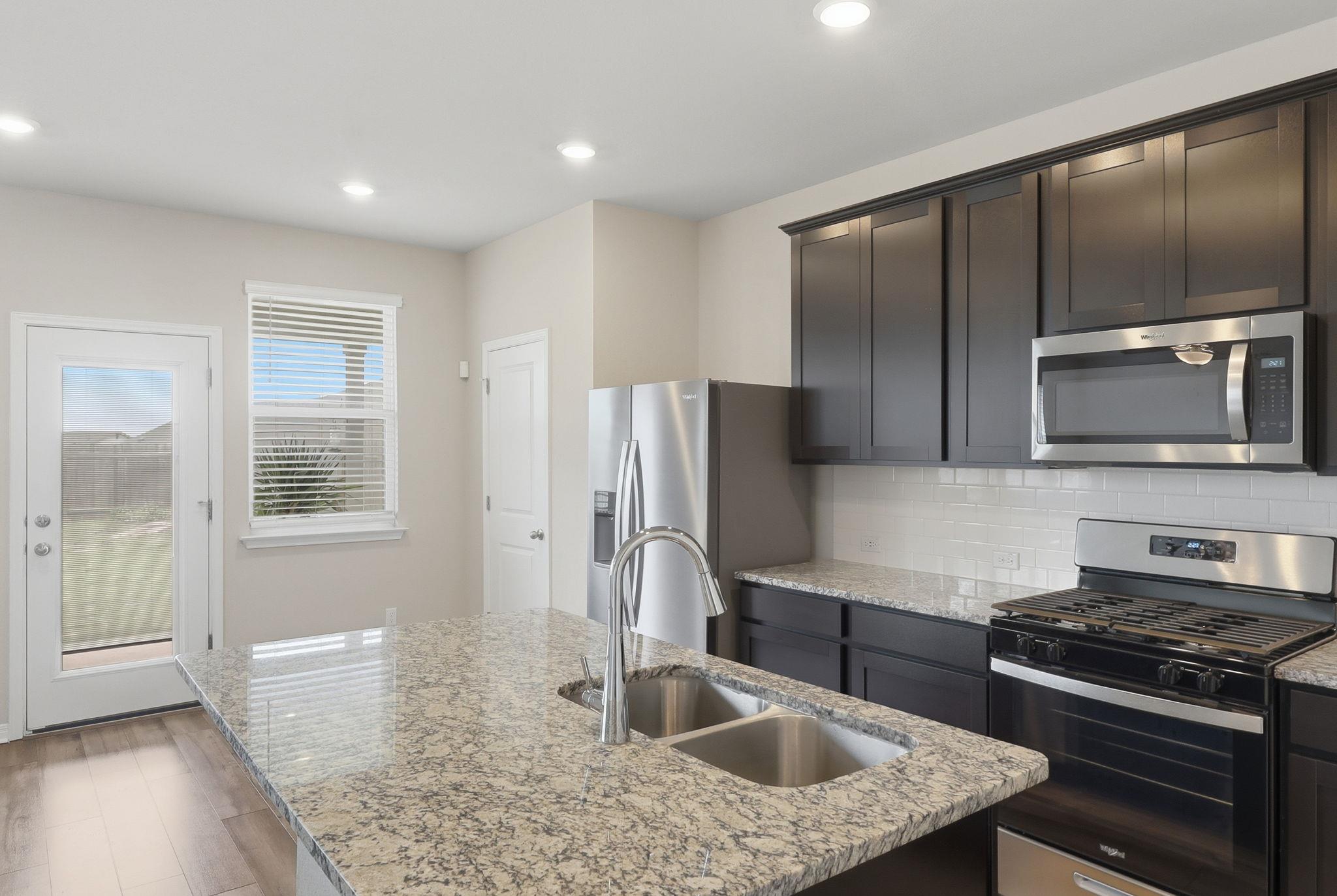 136 Morning Dawn Ln, Georgetown, TX 78628