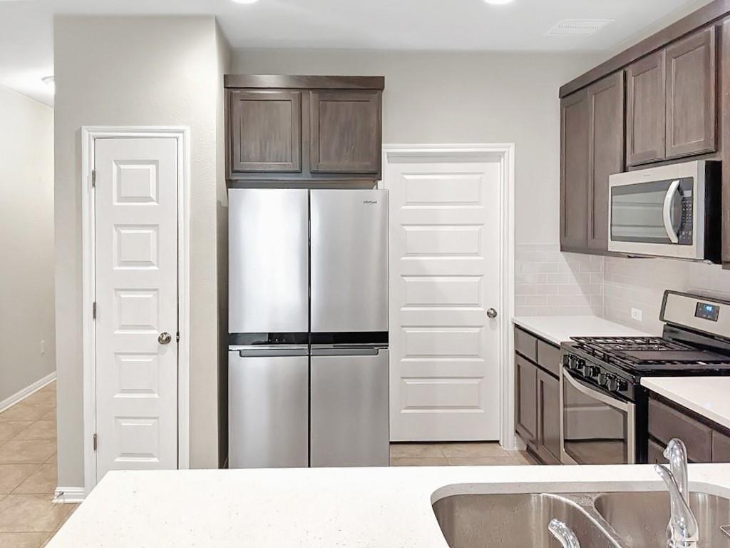 2145 Arendale Dr, Leander, TX 78641