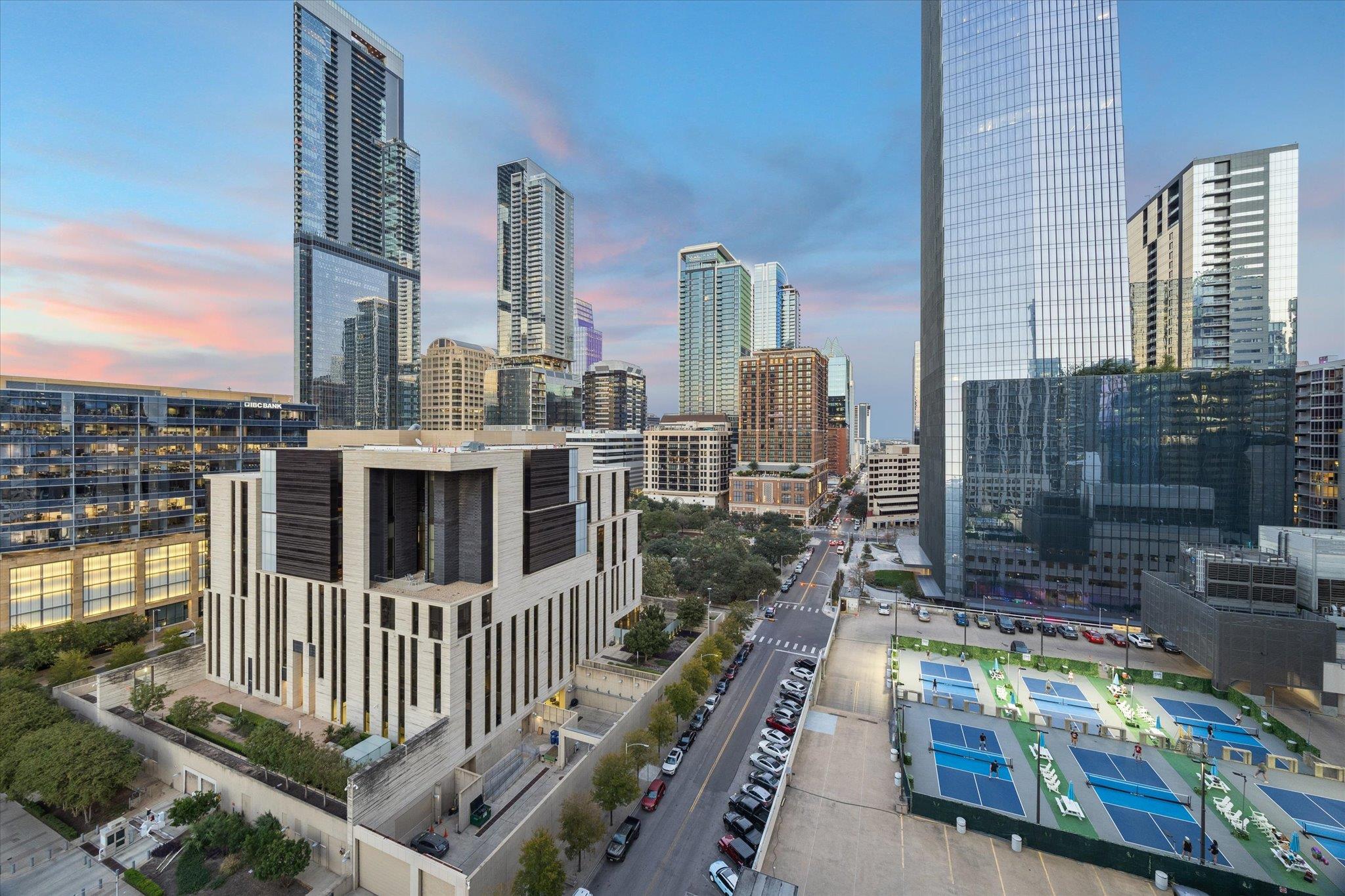 360 Nueces St # 1417, Austin, TX 78701