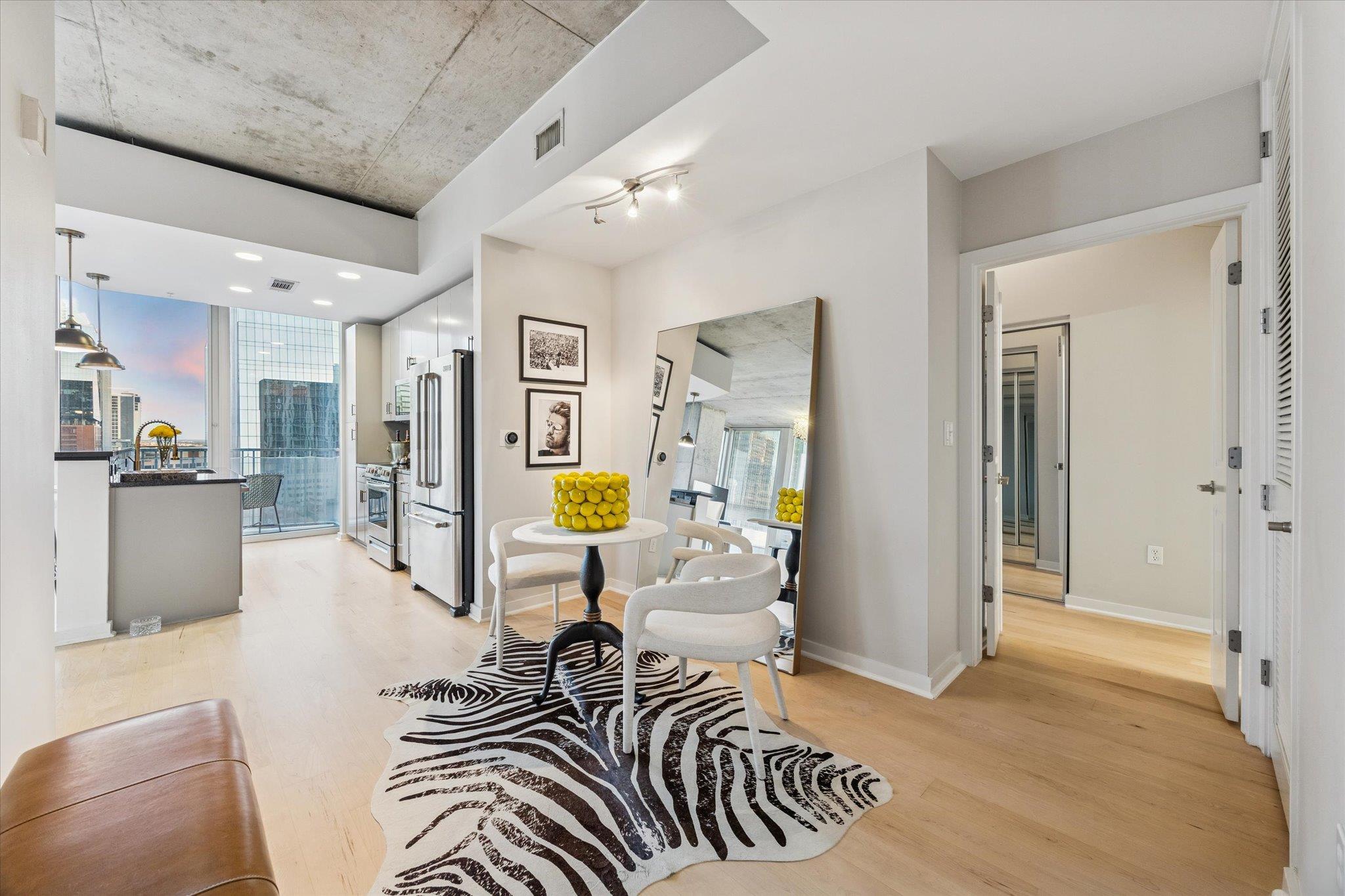 360 Nueces St # 1417, Austin, TX 78701