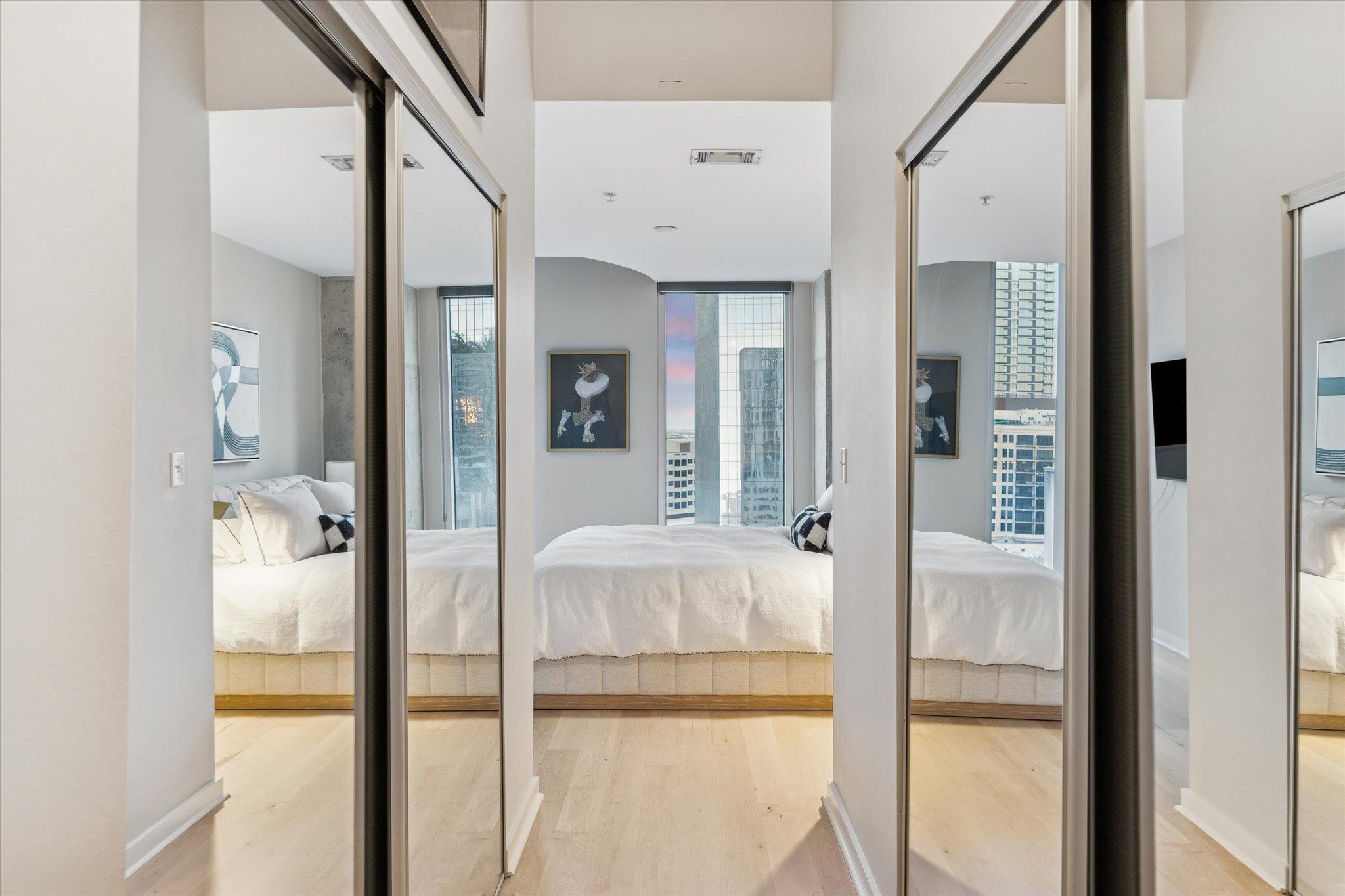 360 Nueces St # 1417, Austin, TX 78701