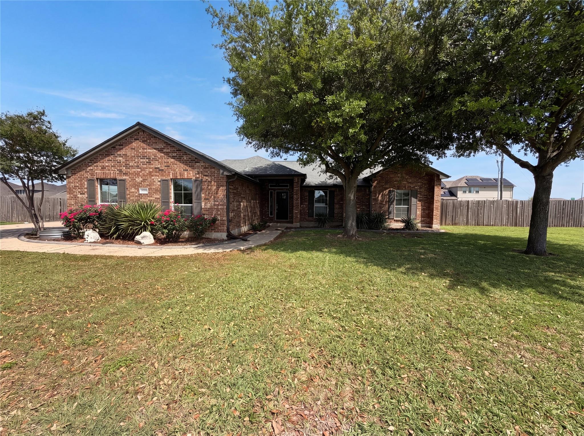 116 San Jacinto, Hutto, TX 78634