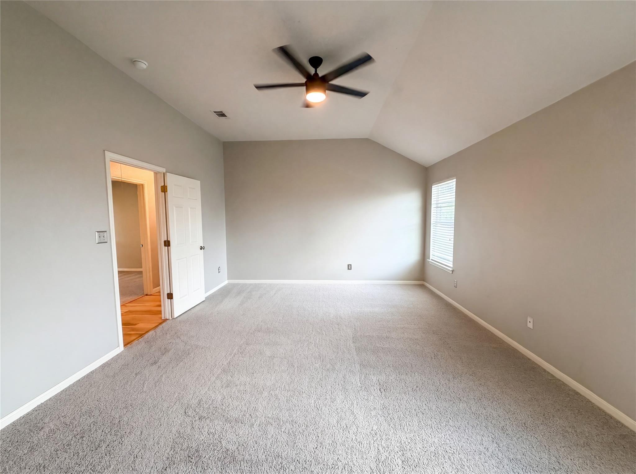 116 San Jacinto, Hutto, TX 78634