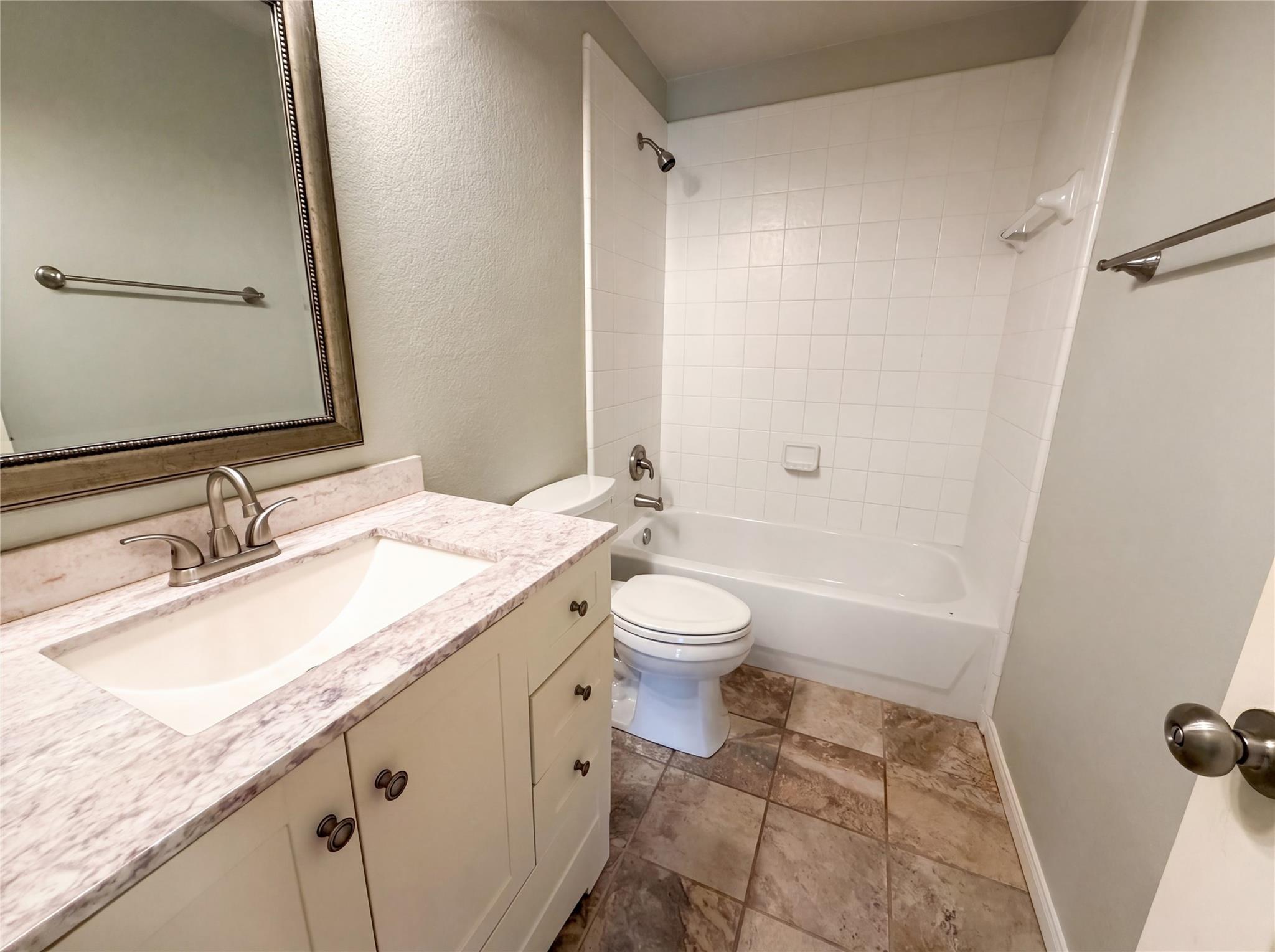 116 San Jacinto, Hutto, TX 78634