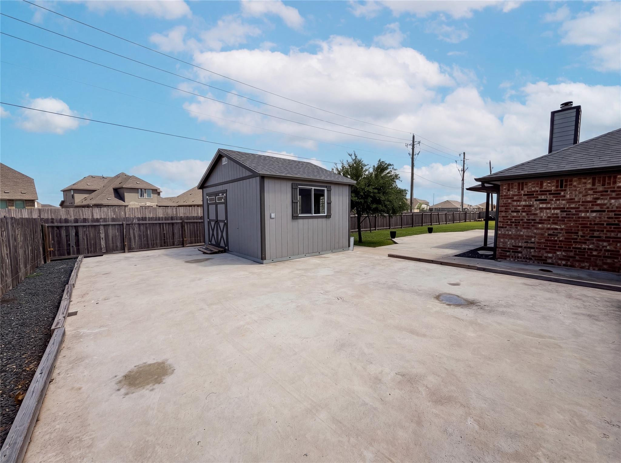 116 San Jacinto, Hutto, TX 78634